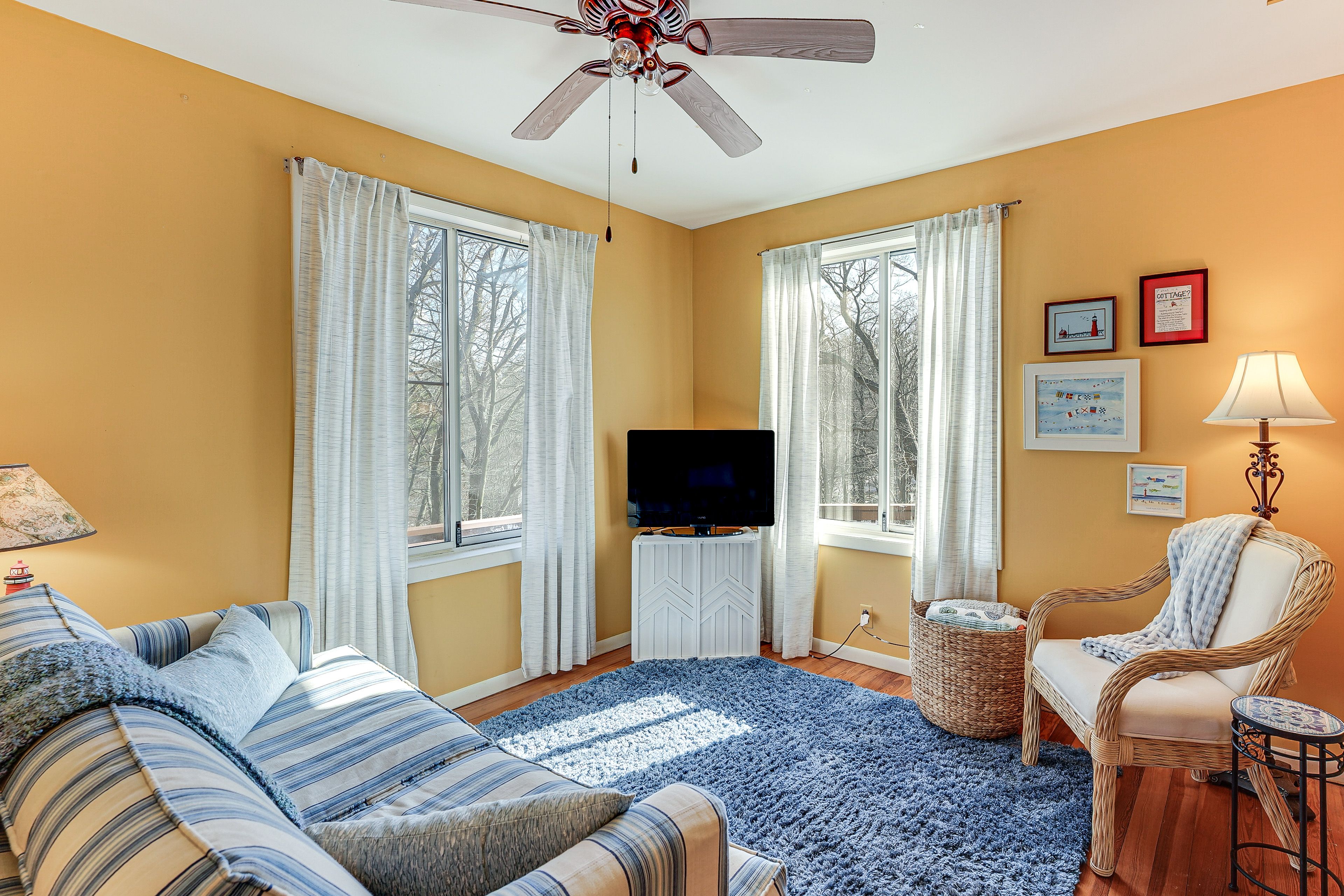 Den | Full Sleeper Sofa | 1st Floor