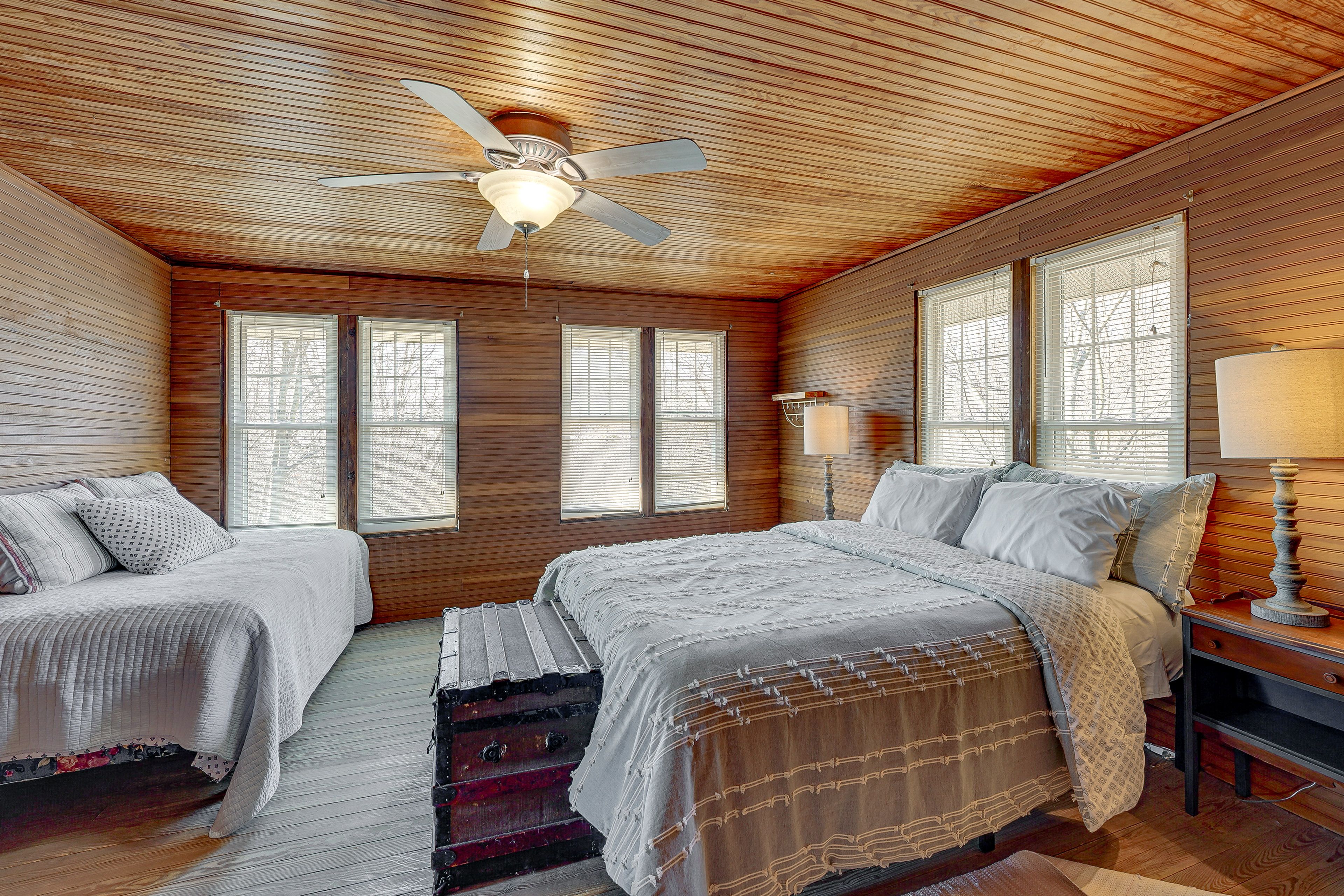 Bedroom 3 | Queen Bed | Twin Bed | 2nd Floor