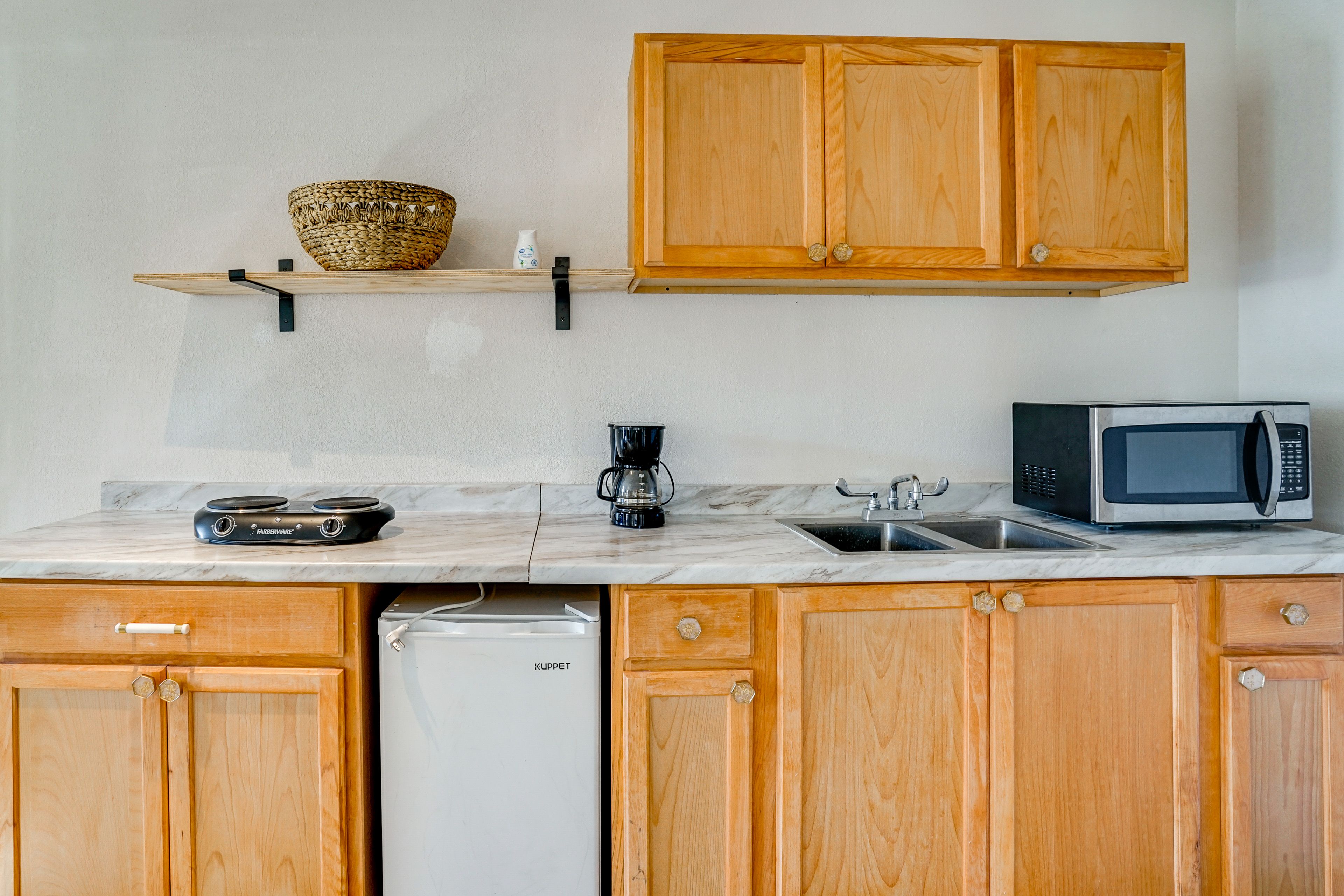 Kitchenette | Coffee Maker