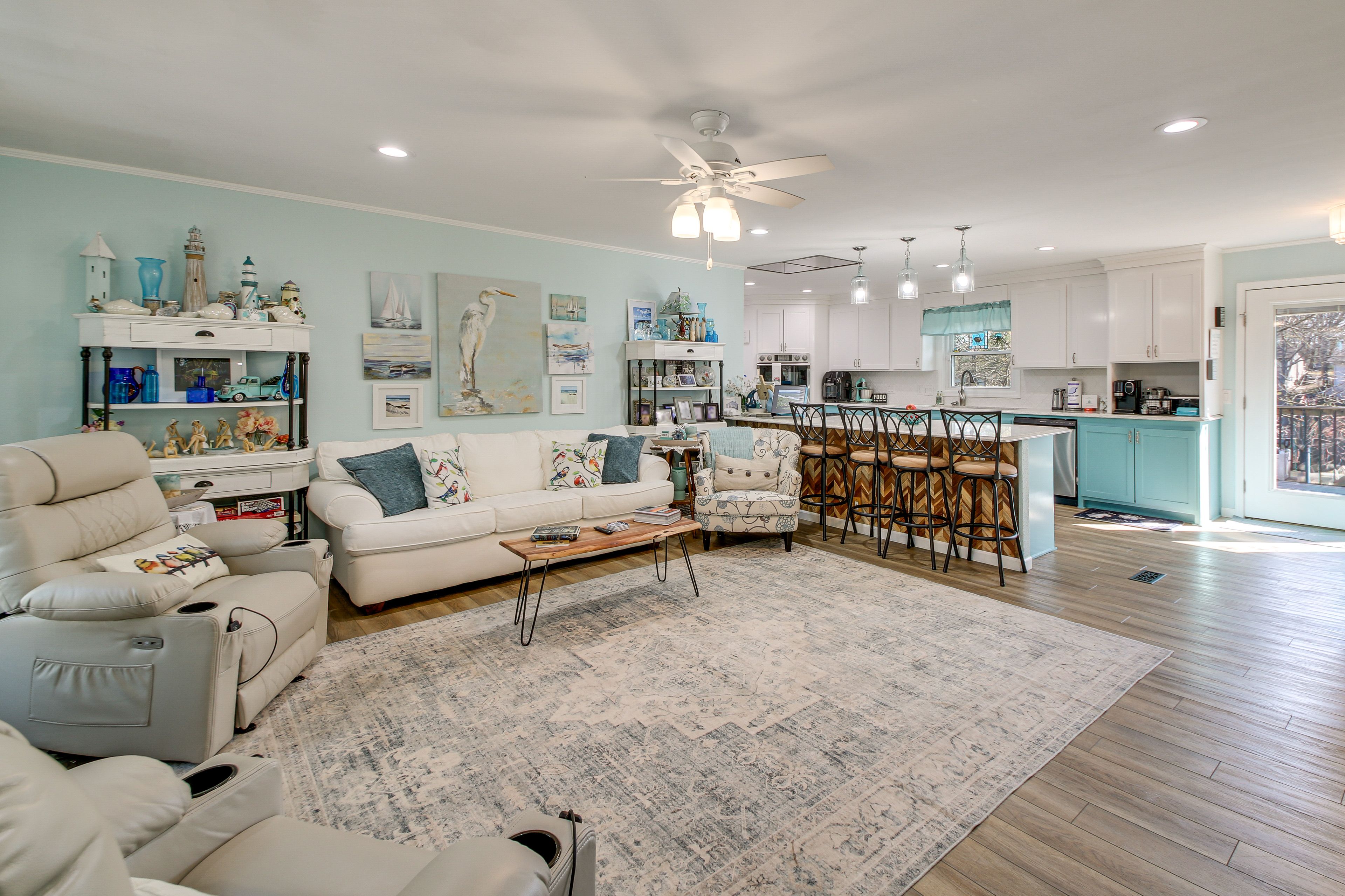 Main Interior | Amazon Fire TV | Chef's Kitchen