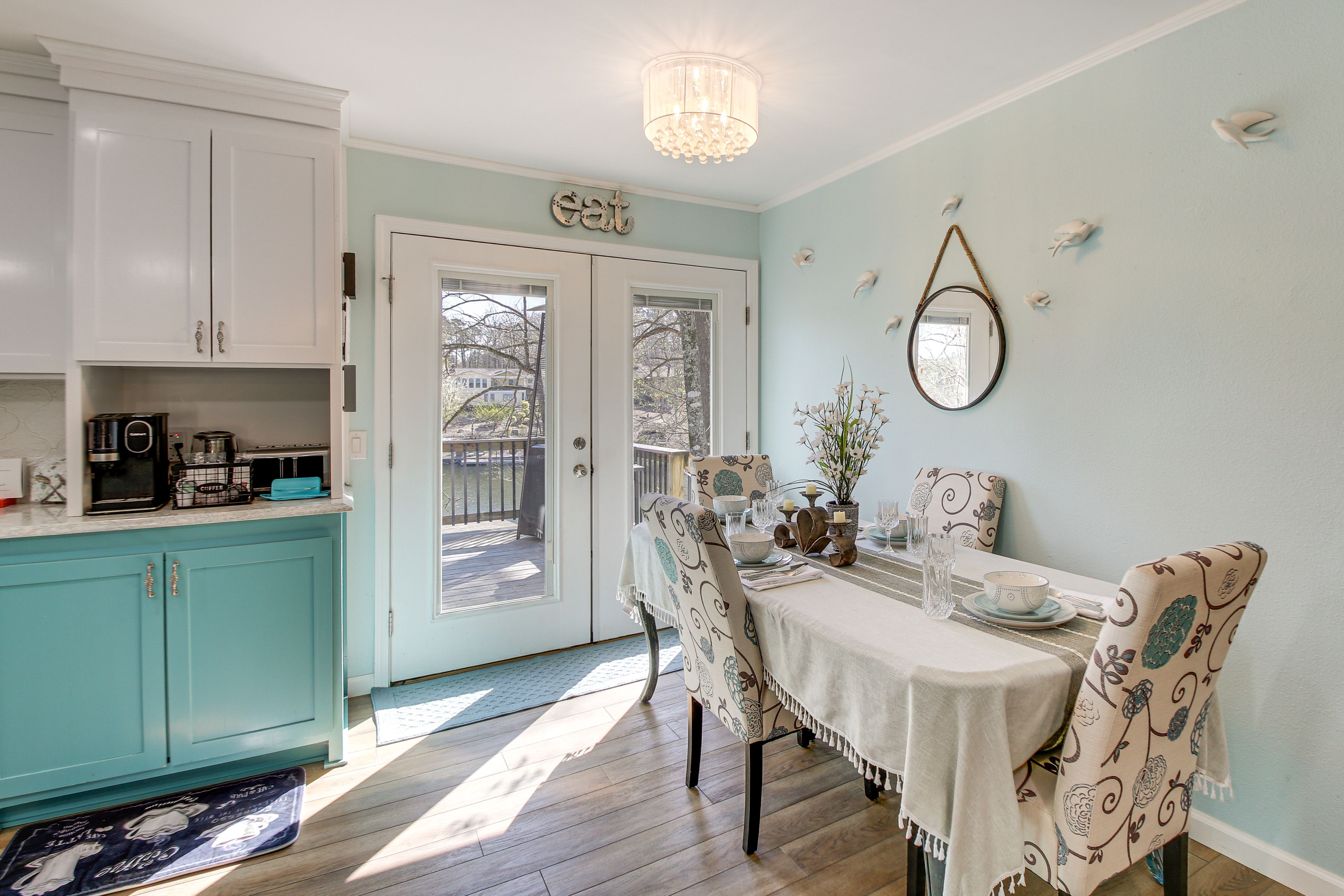 Dining Area | Dishware/Flatware Provided | Main Level