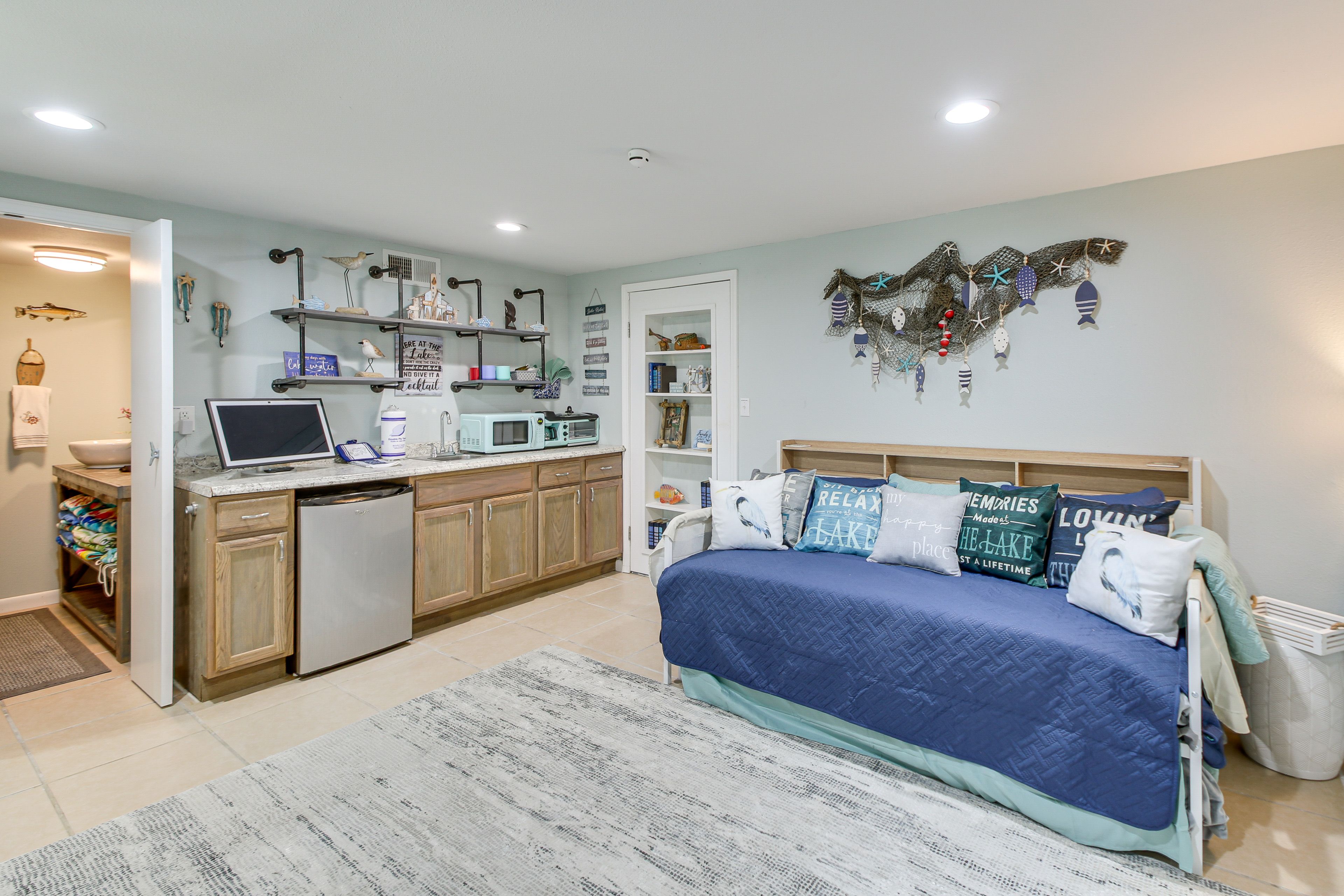 Bedroom 4 (Studio) | Twin Daybed w/ Twin Trundle | Kitchenette | Lower Level