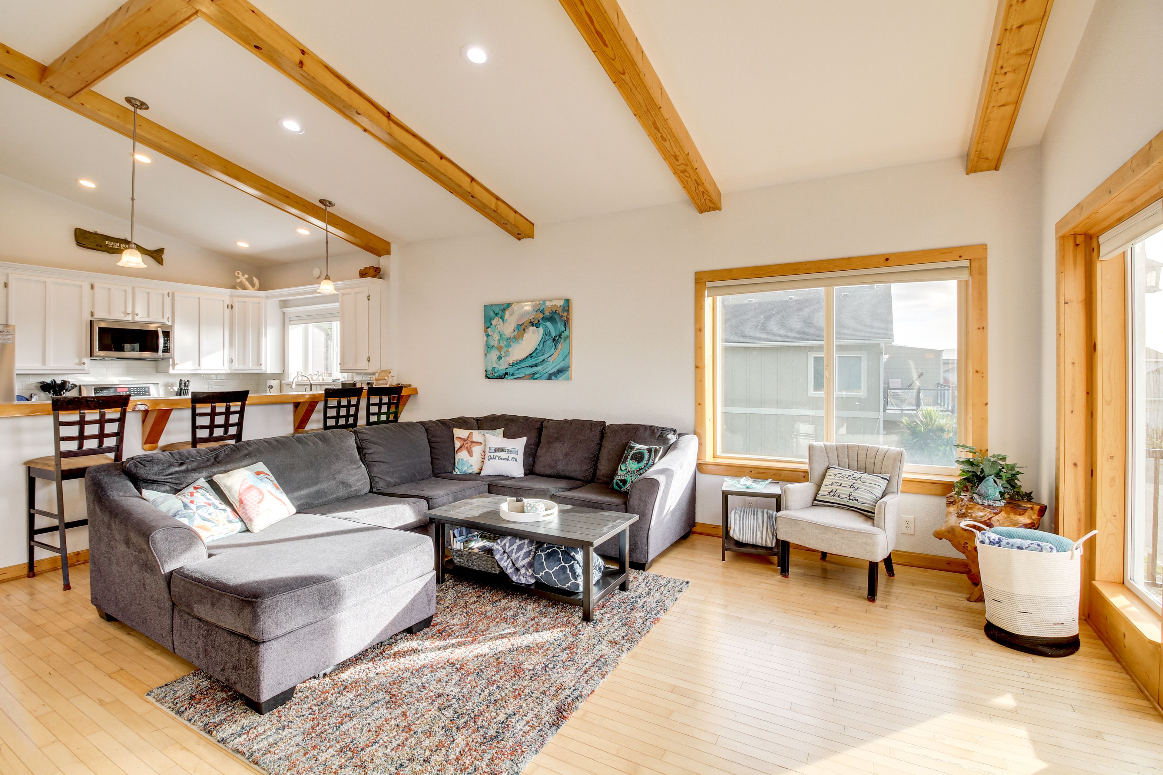 Living Room | Upper Level | Smart TV | Fireplace