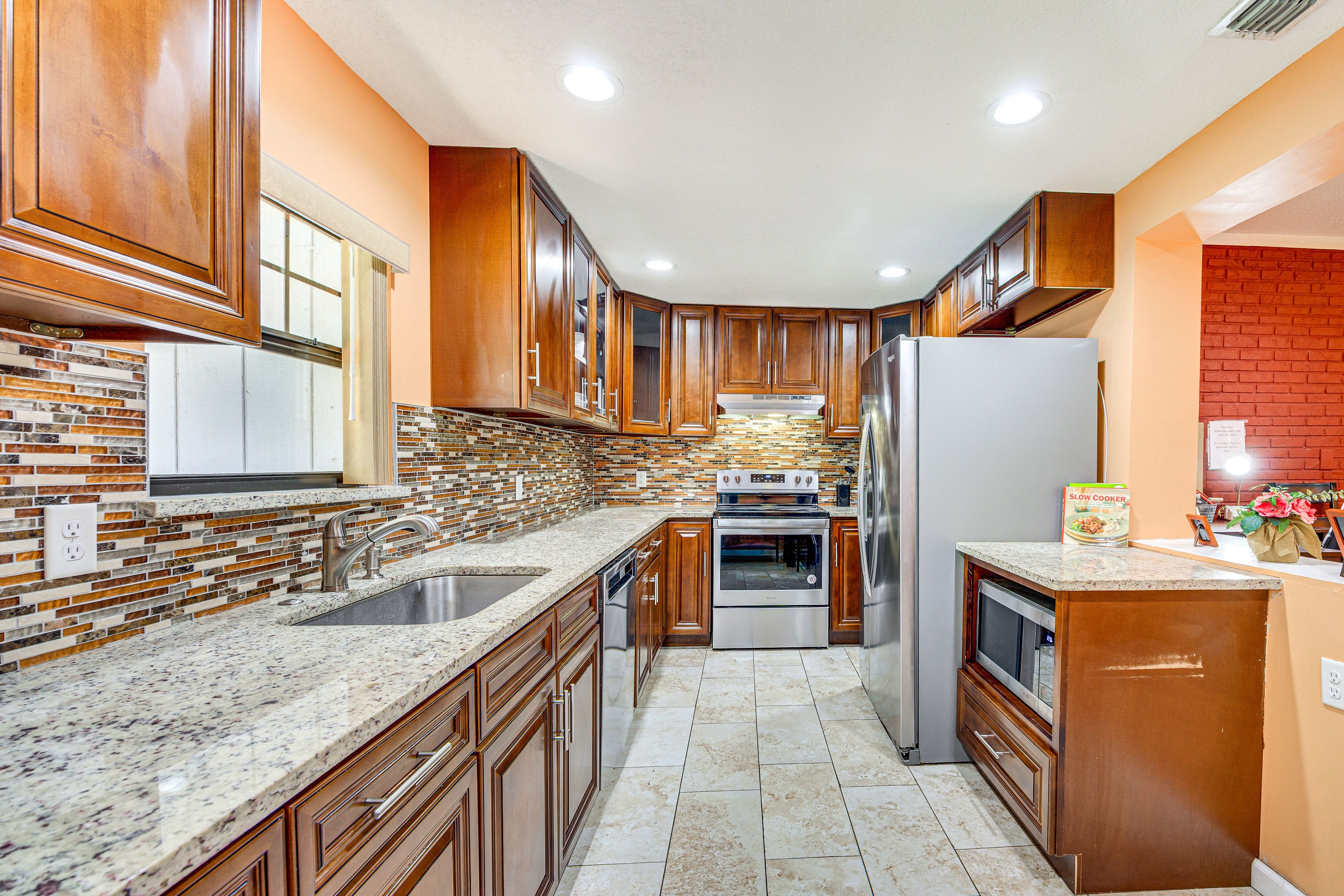 Kitchen | Single-Serve Coffee Maker (Coffee Not Provided) | Cooking Basics