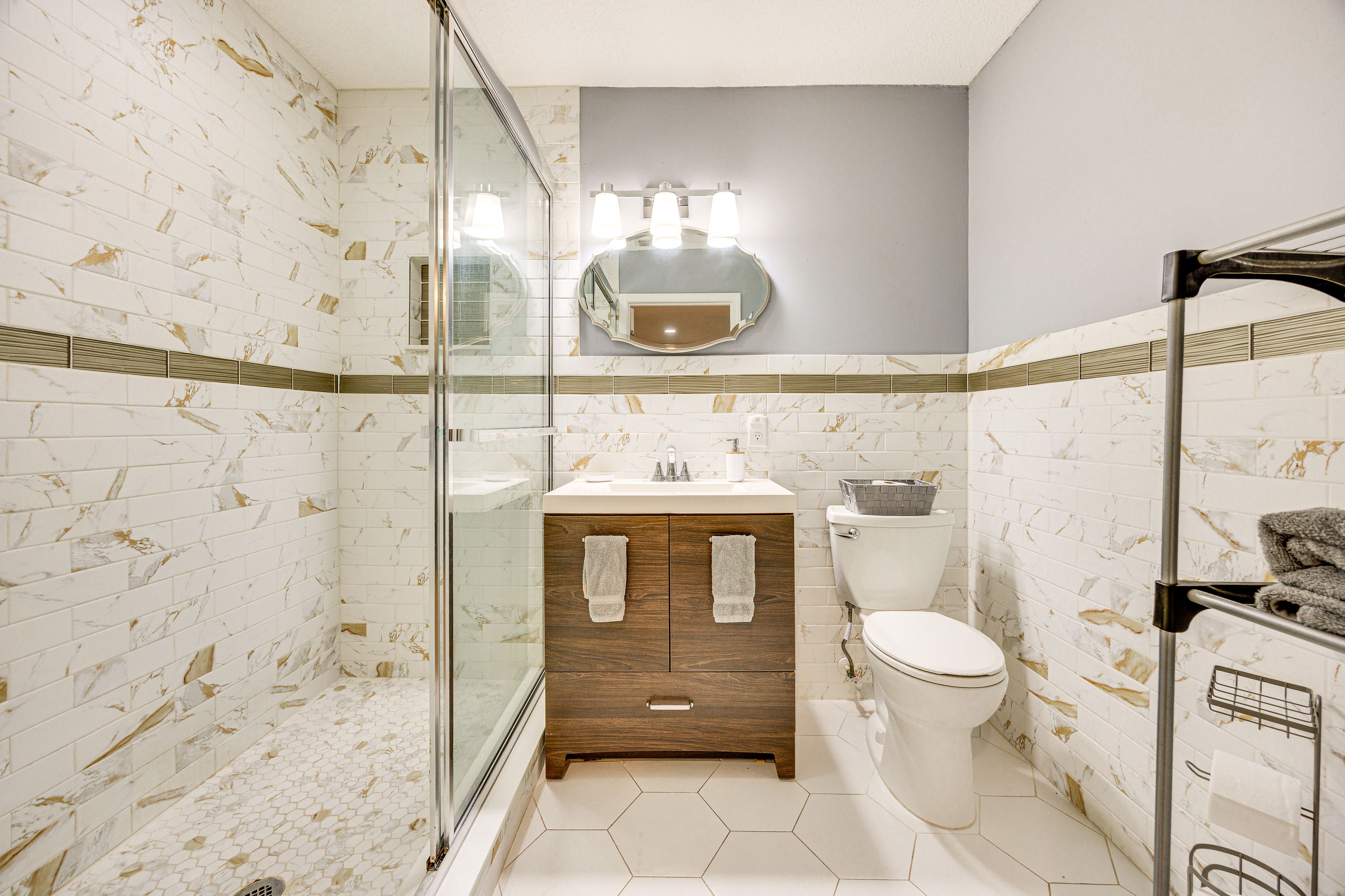 En-Suite Bathroom | Towels Provided