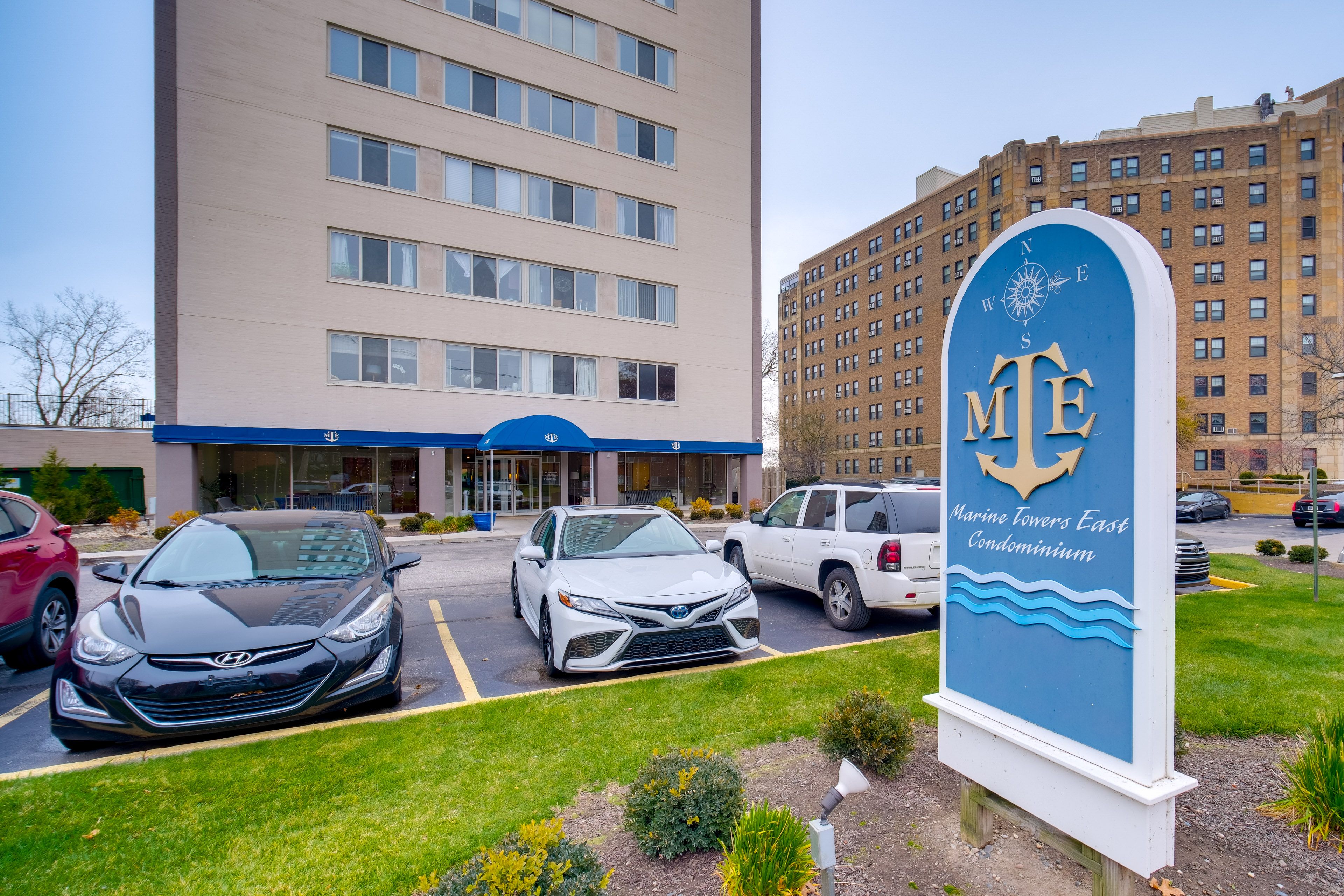 Studio Exterior | Marine Towers East Condominium