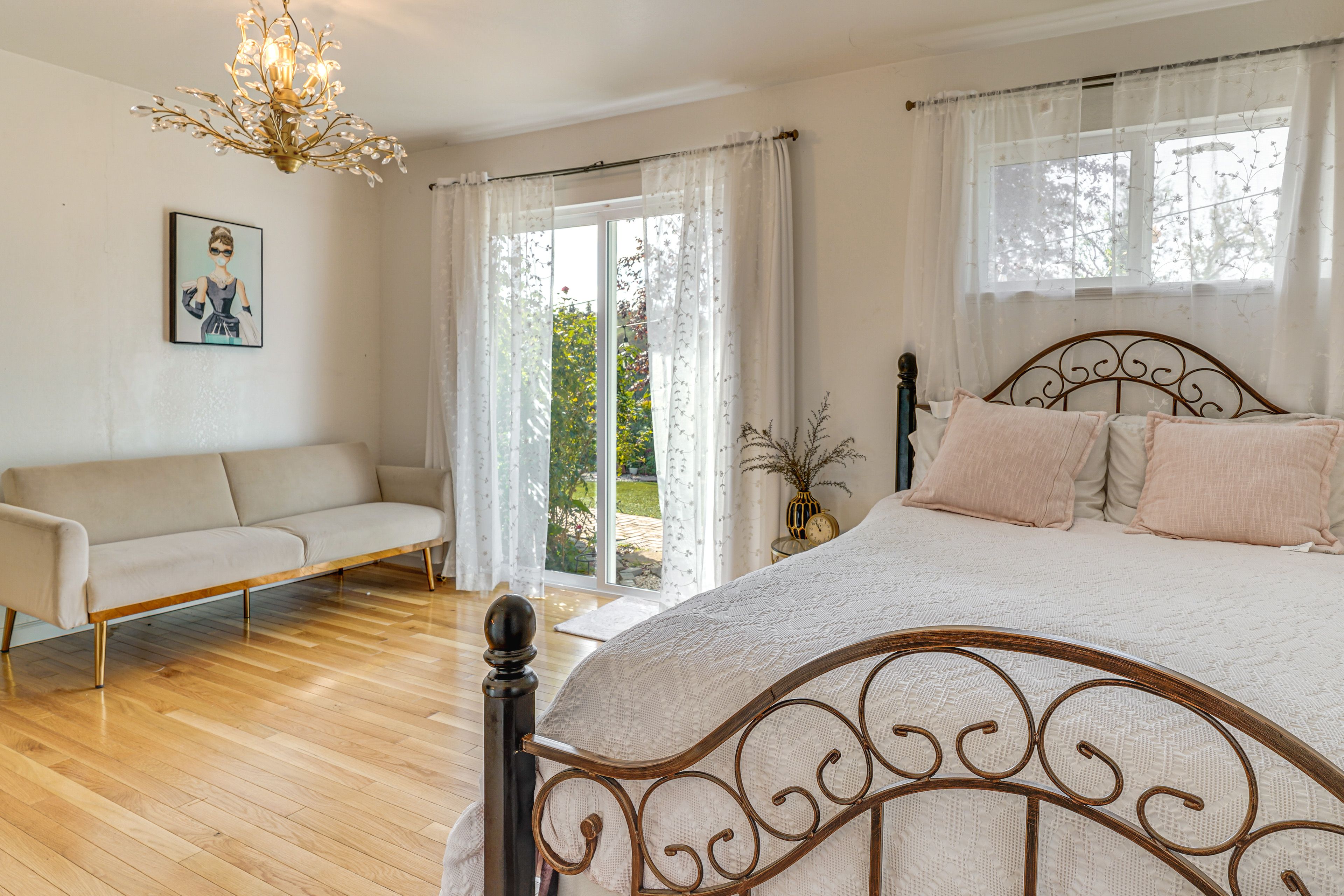 Bedroom 3 | Queen Bed