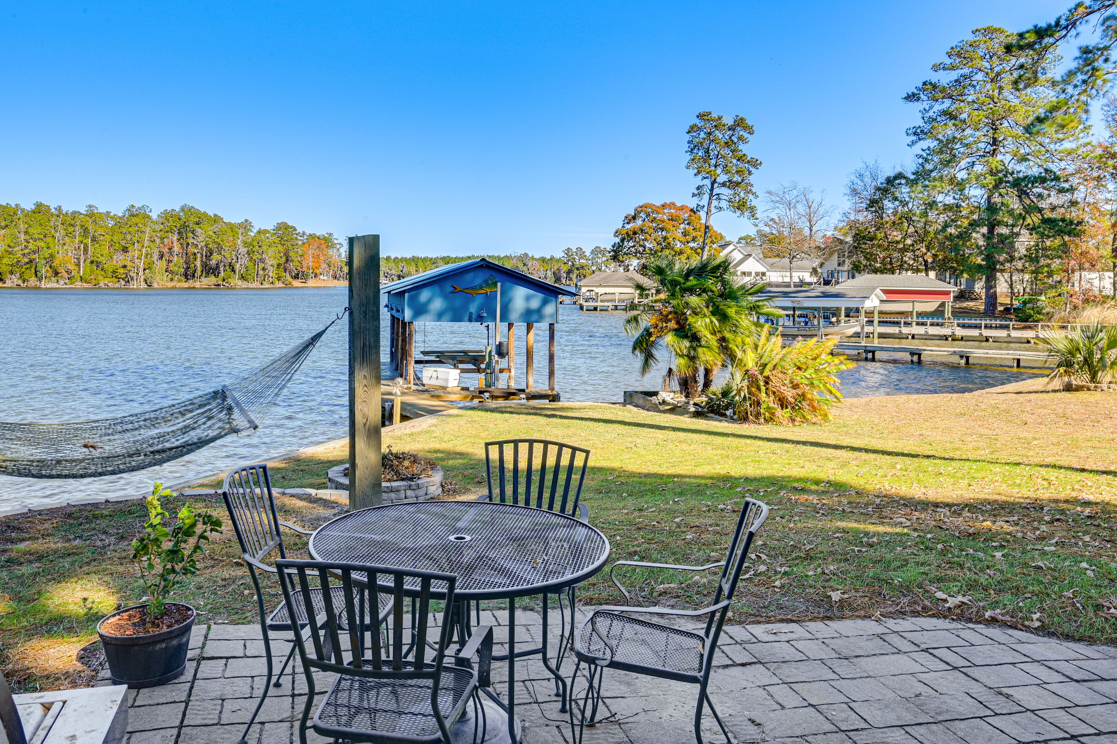 Bath Vacation Rental | 1BR | 1BA | 700 Sq Ft | 1 Step to Enter