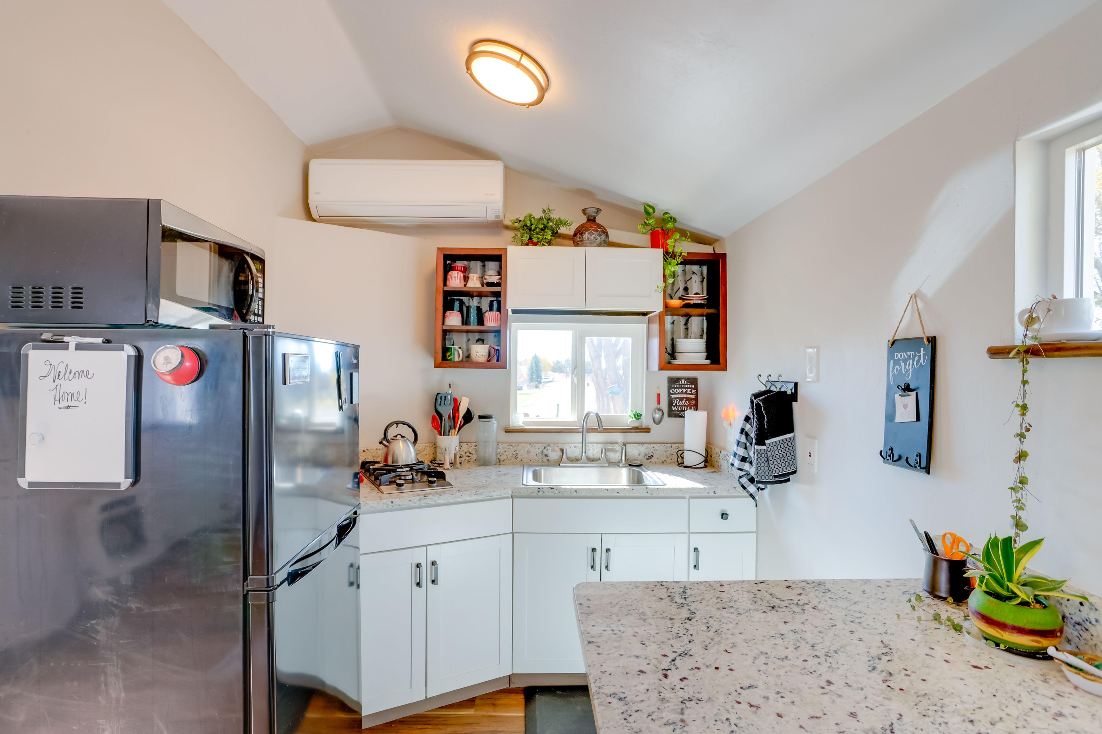 Kitchen | Drip Coffee Maker | Trash Bags & Paper Towels