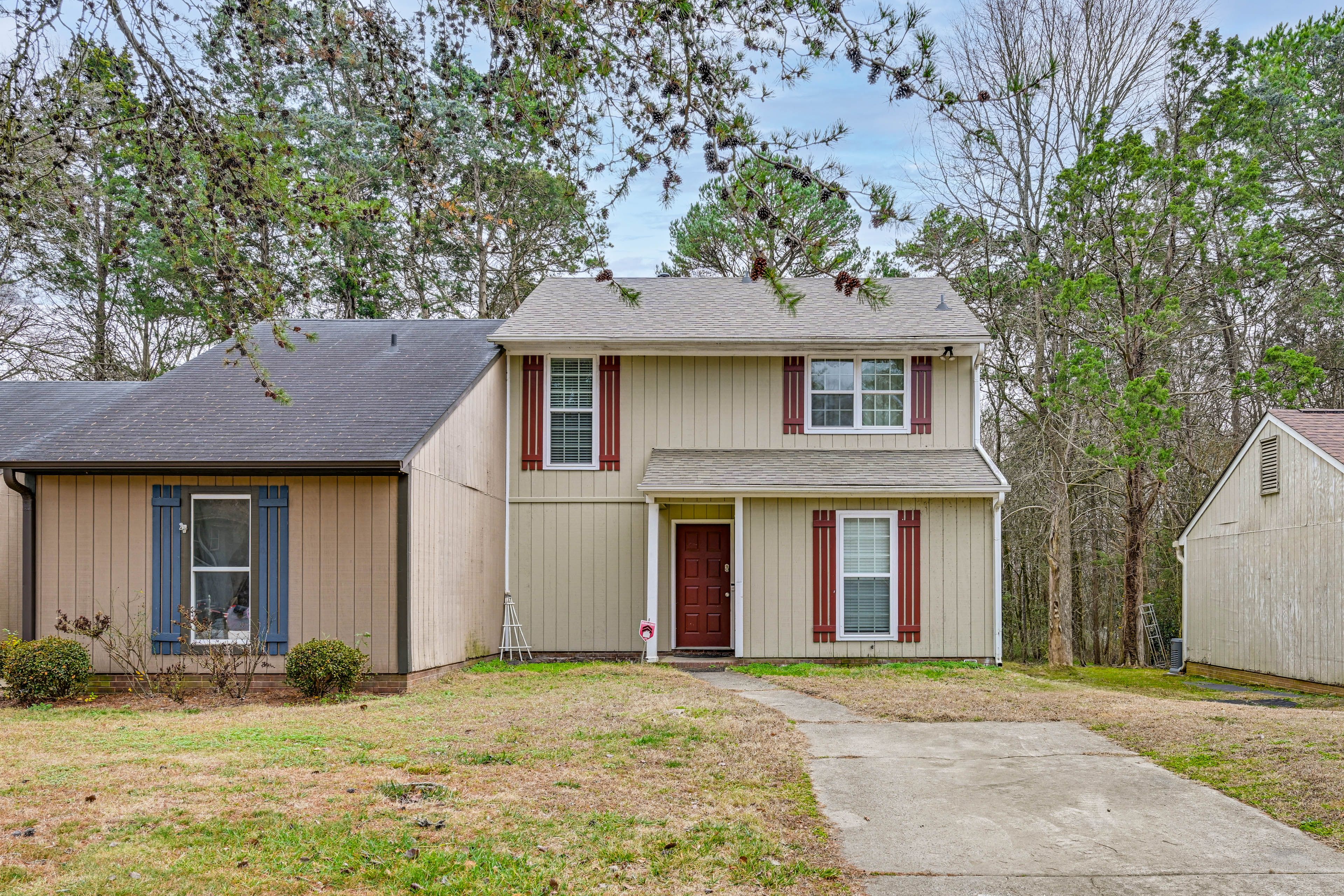 Parking | Driveway (2 Vehicles)