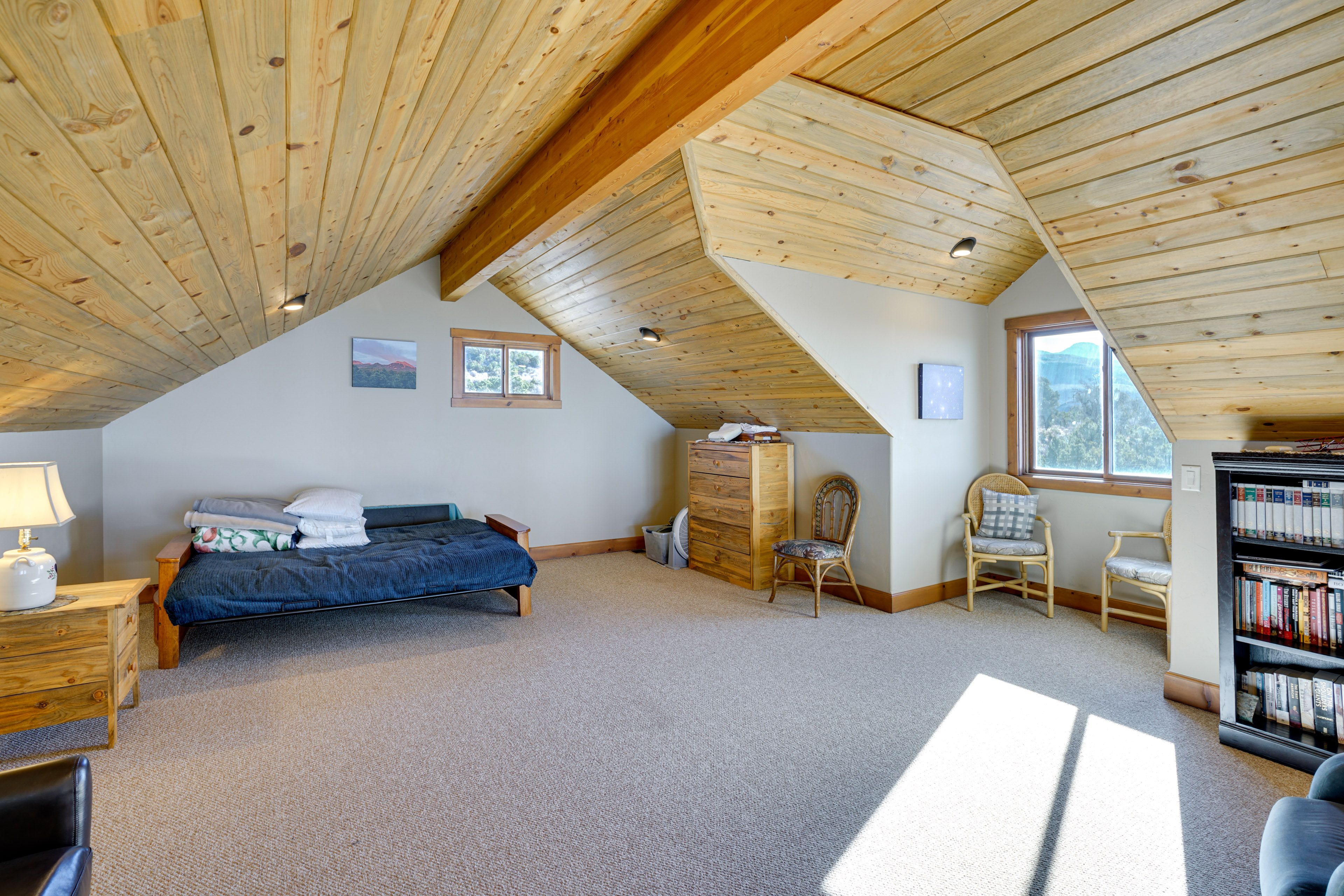 Loft | Upper Level | Full Futon