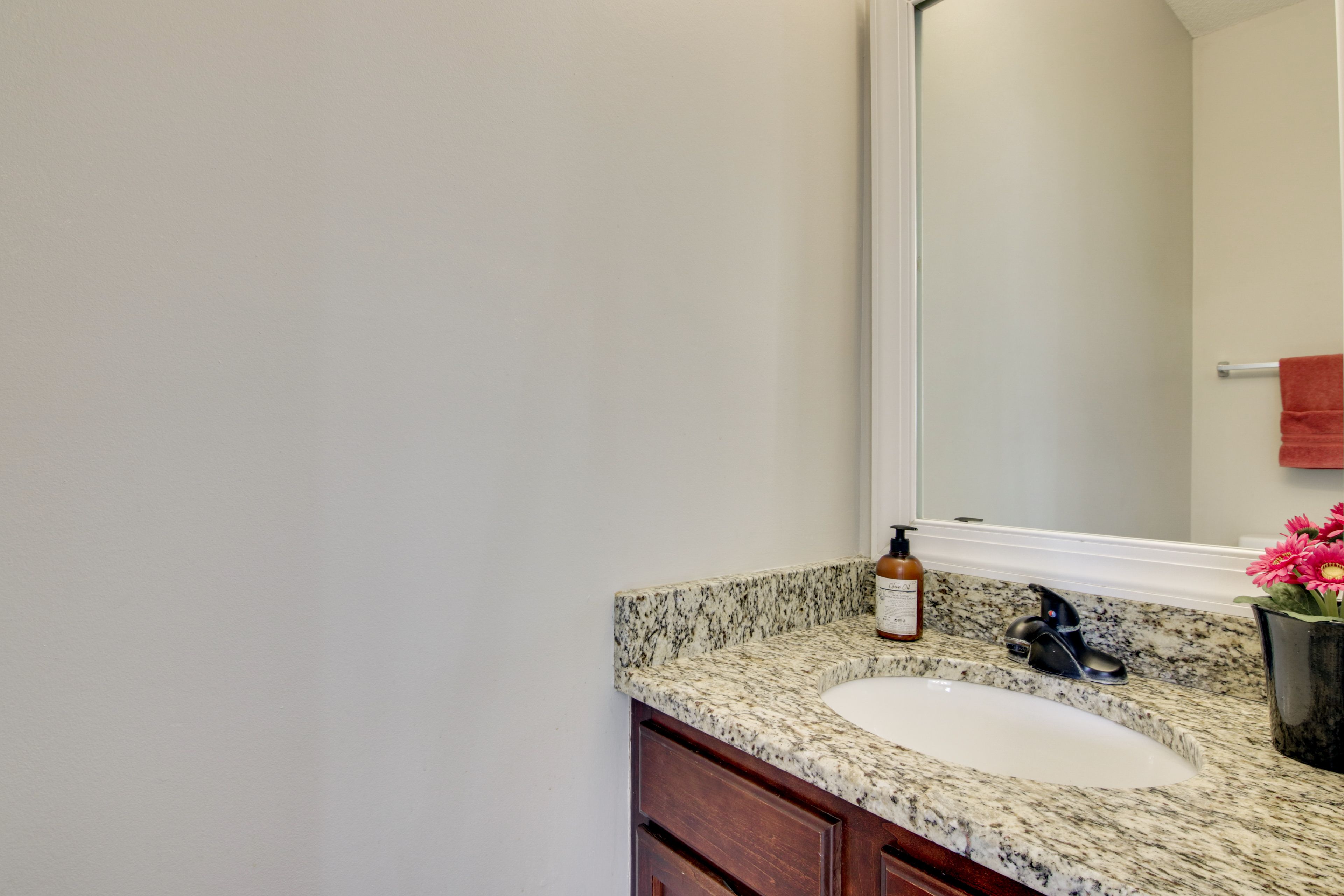 Half Bath | 1st Floor