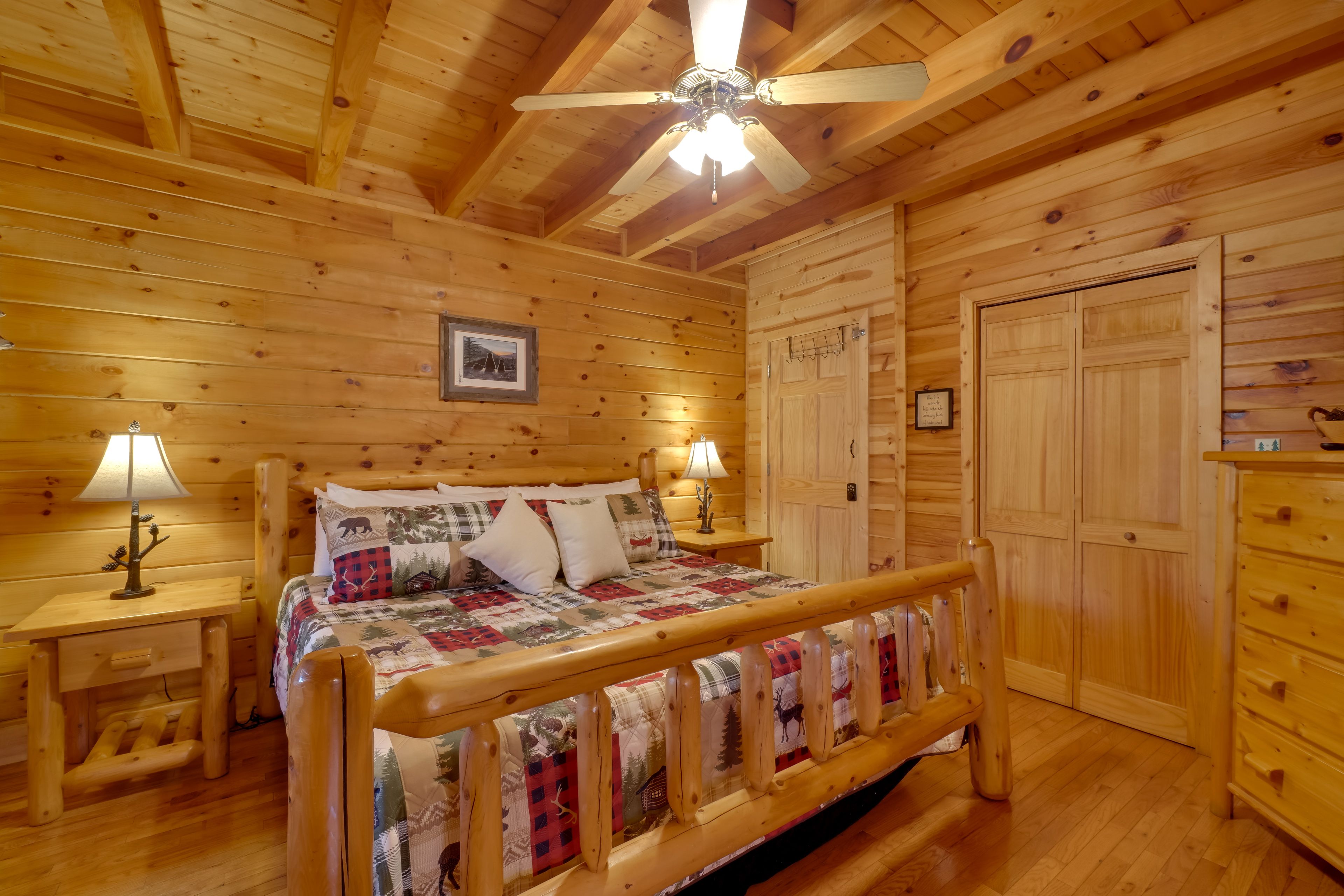 Bedroom 1 | 1st Floor | King Bed | Smart TV