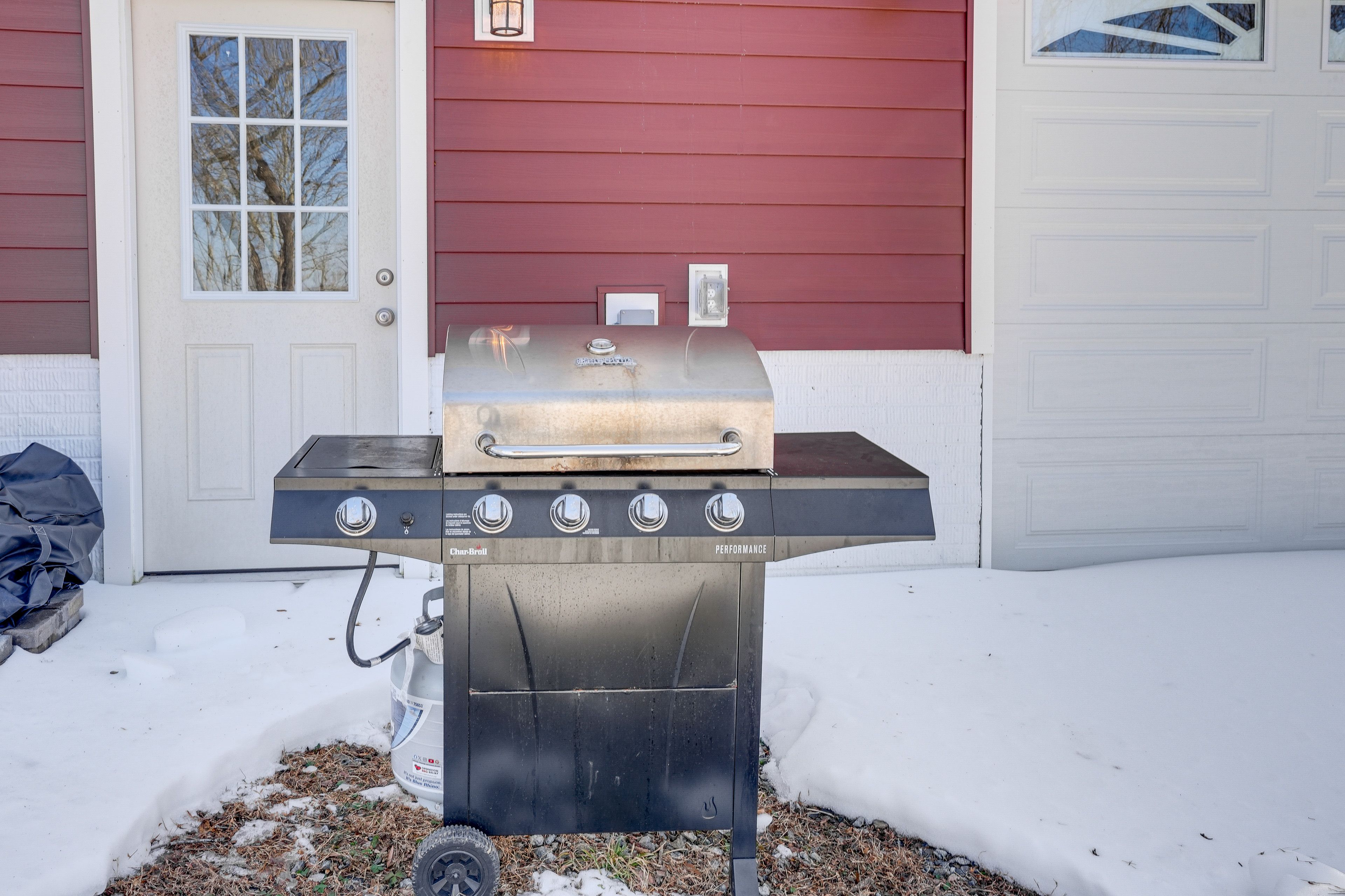 Backyard | Gas Grill