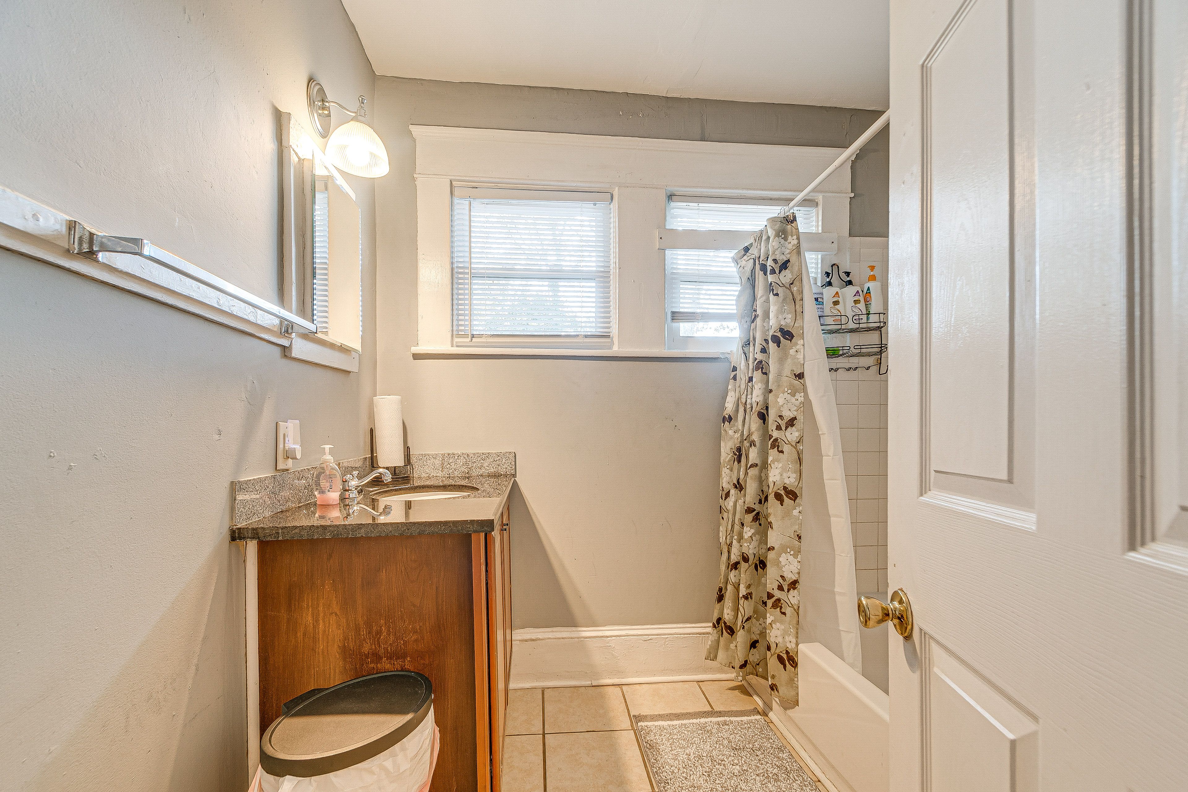 Full Bathroom | Complimentary Toiletries | Towels Provided | Shower/Tub Combo