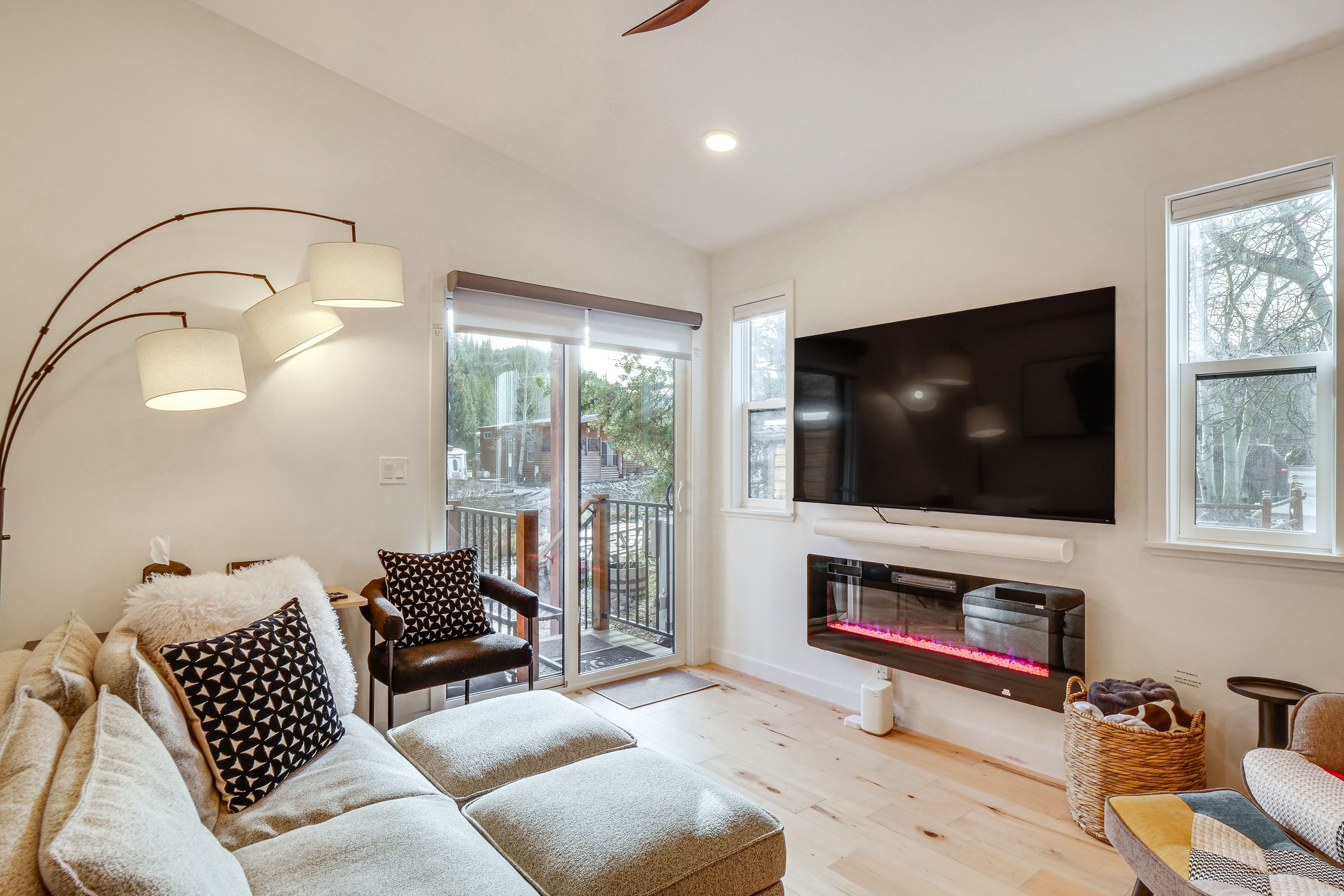 Living Room | Central Heat | Smart TV | Electric Fireplace | Sleeper Sofa