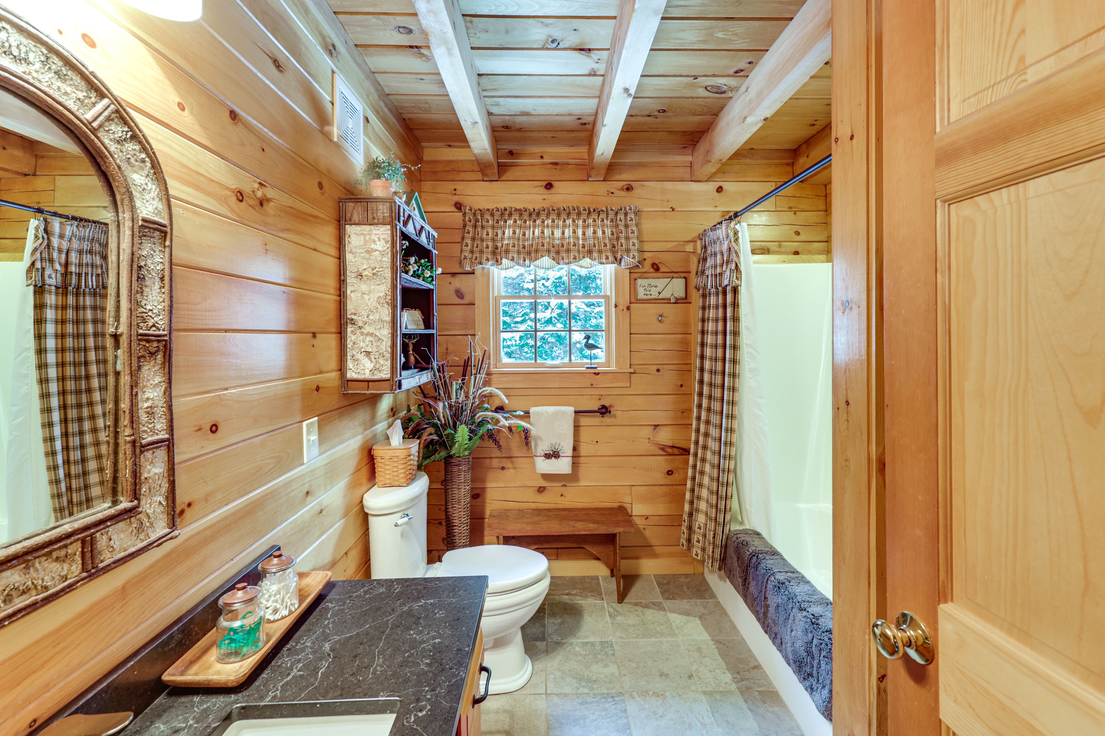 Bathroom | Lower Floor