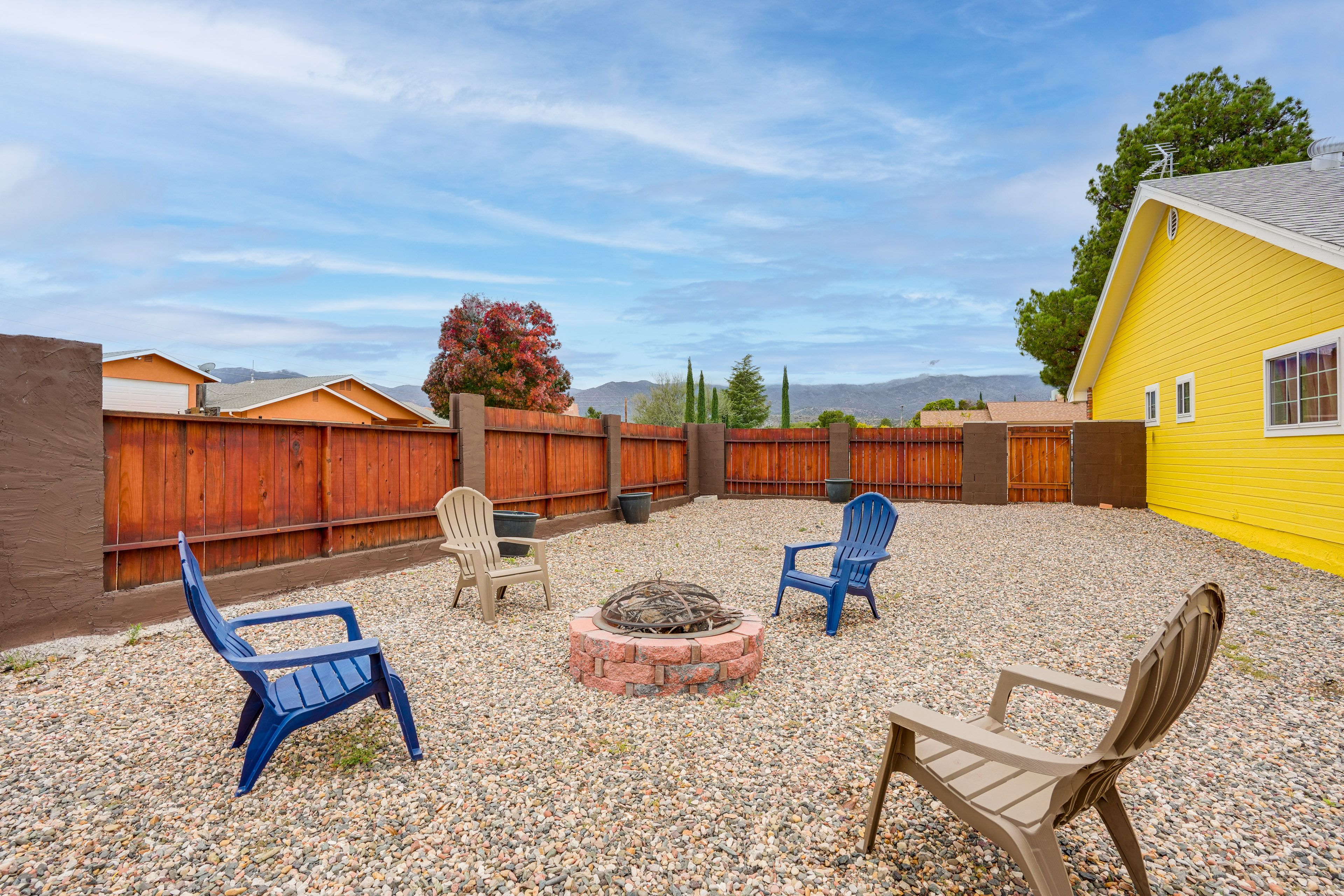 Cottonwood Vacation Rental | 3BR | 2BA | 1 Small Step Required | 1,648 Sq Ft