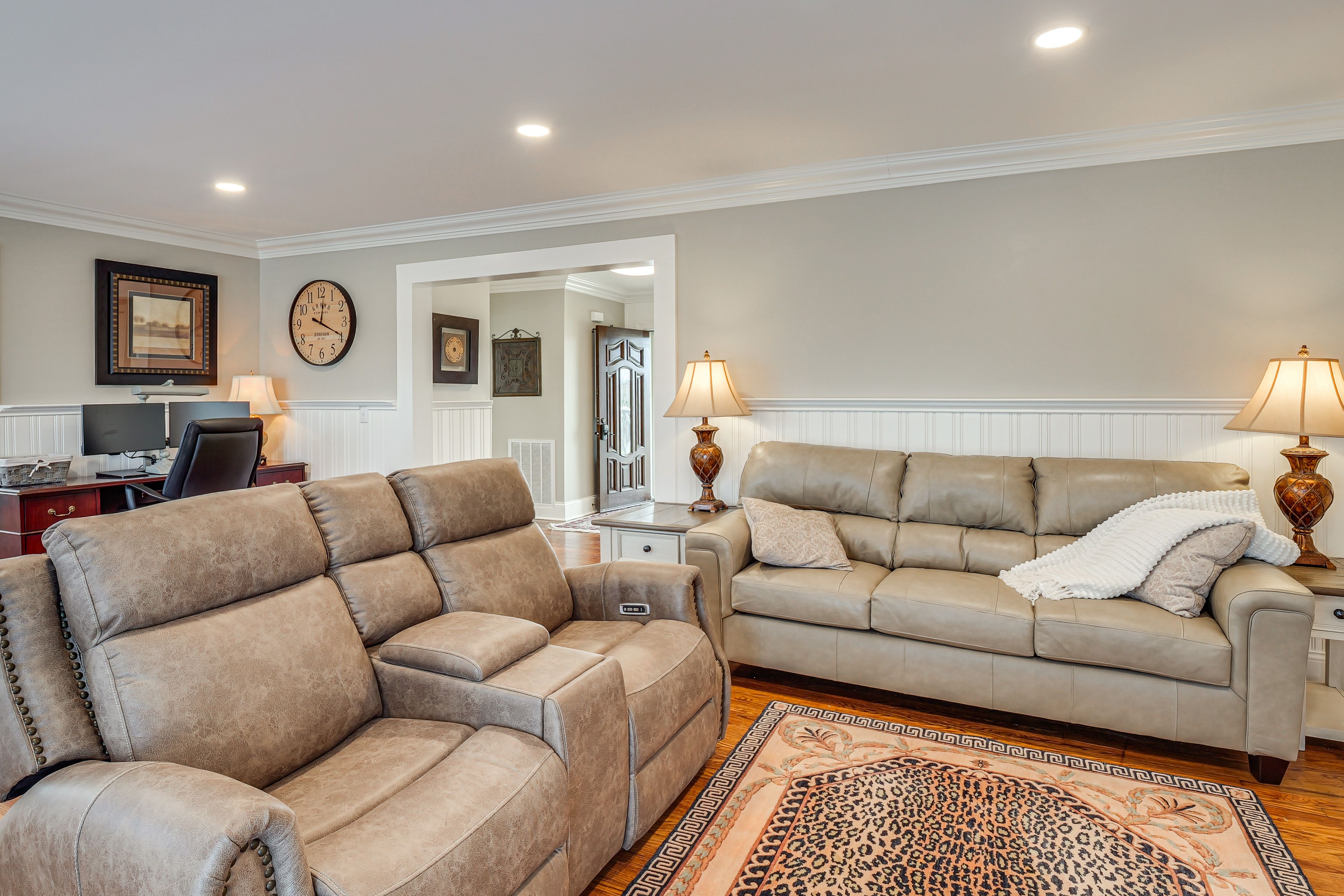 Living Room | Smart TV | 1st Floor