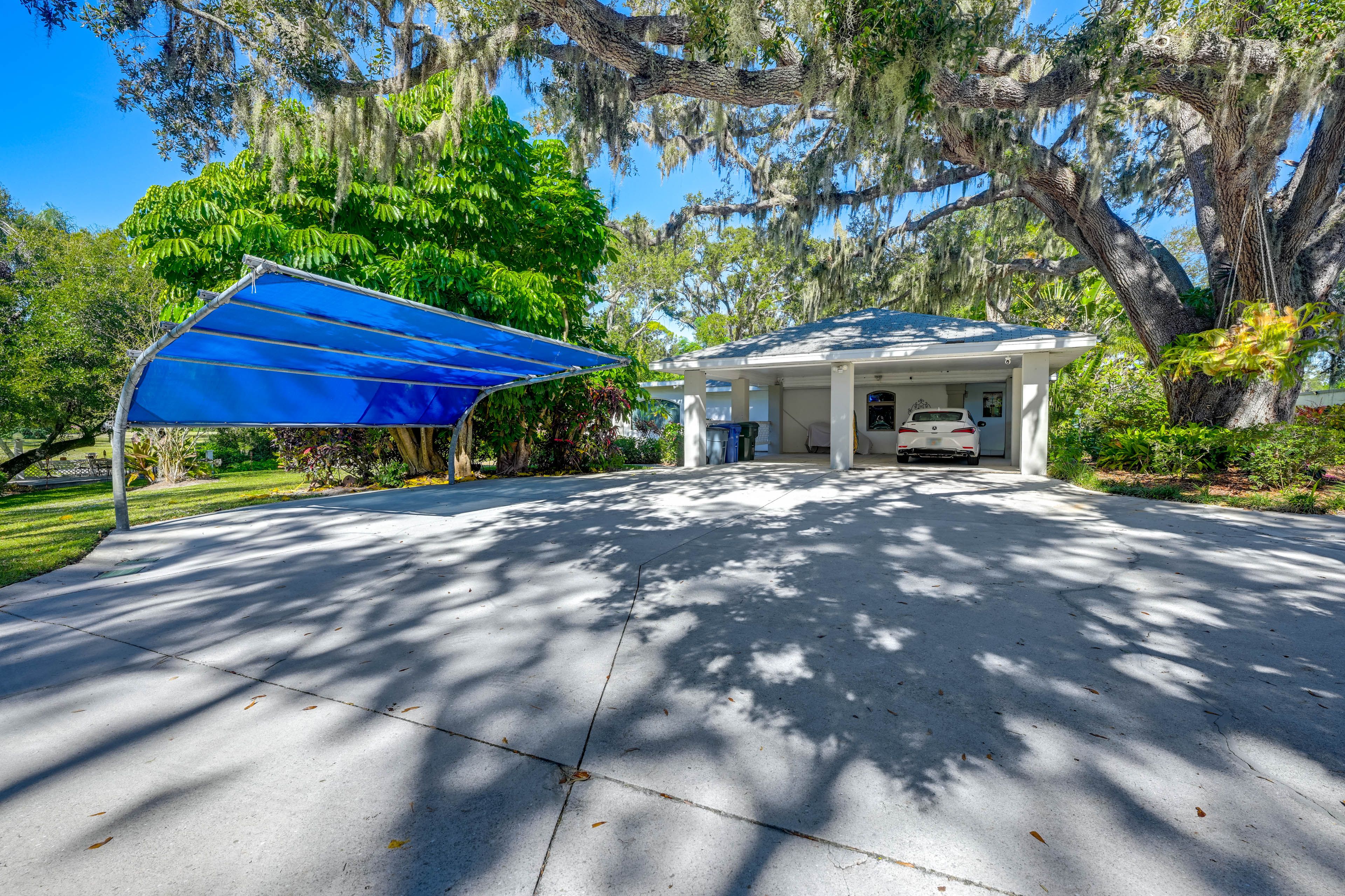 Parking | Driveway (1 Vehicle)