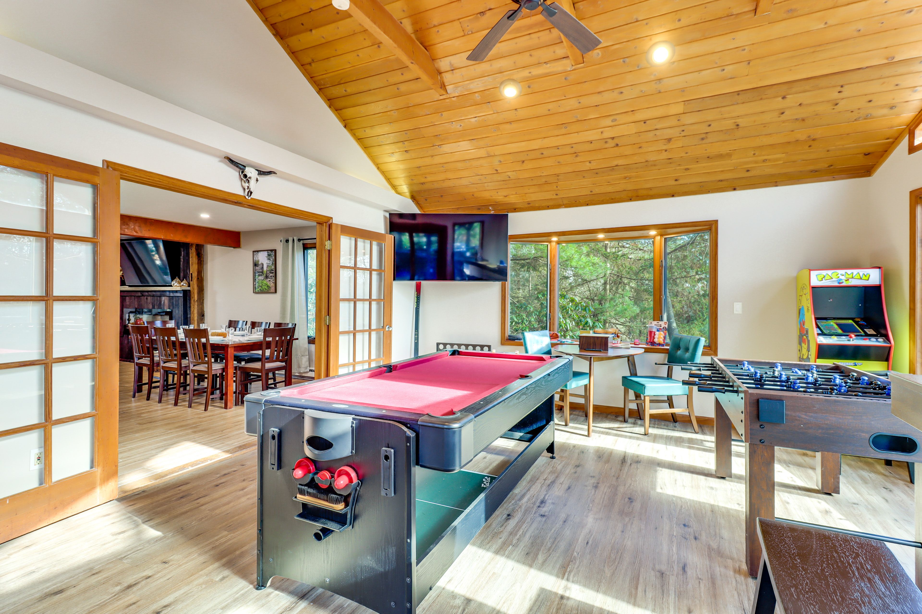 Game Room | Arcade Machine | Pool Table | 1st Floor