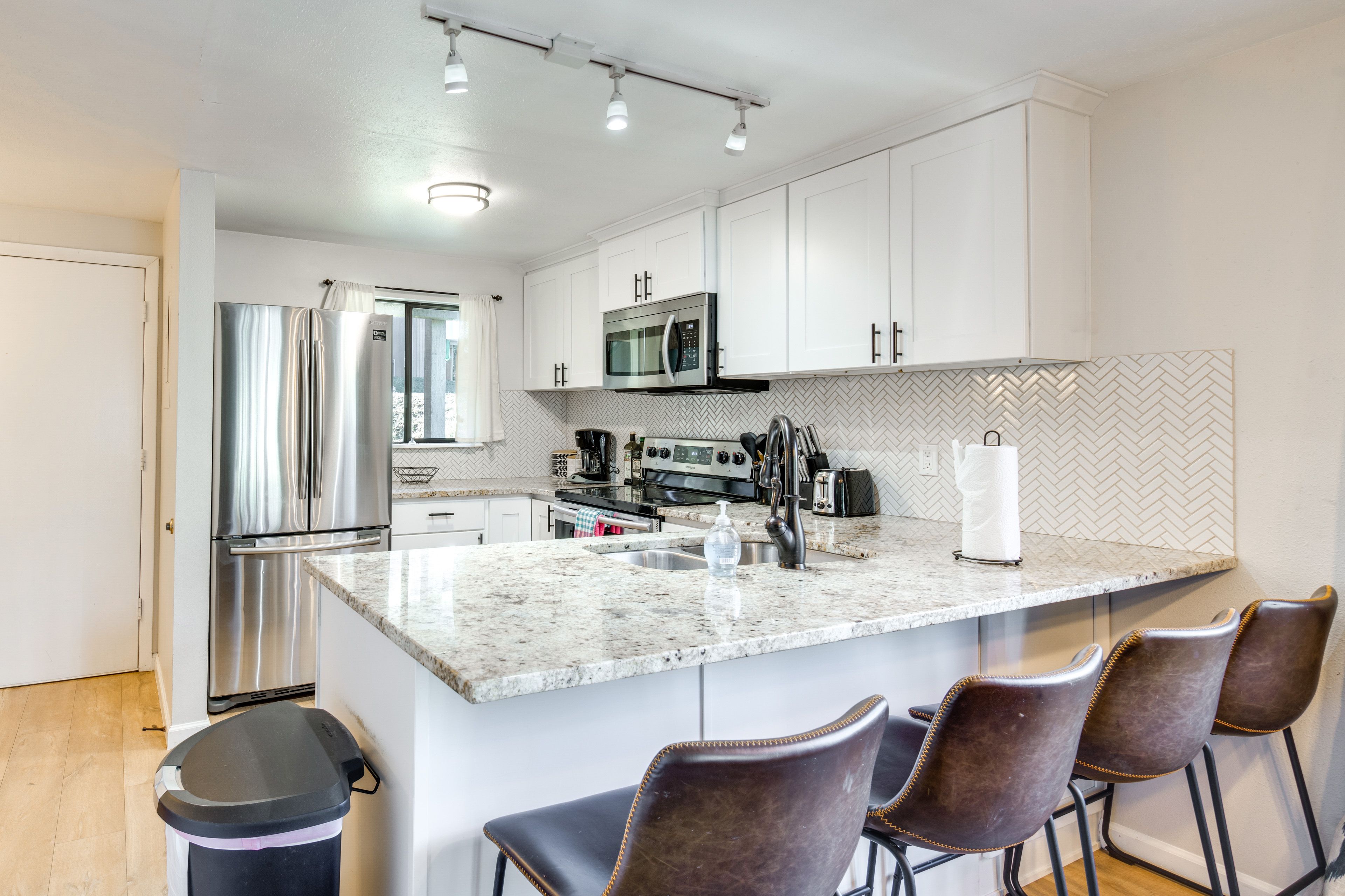 Kitchen | Free WiFi | Central Heat