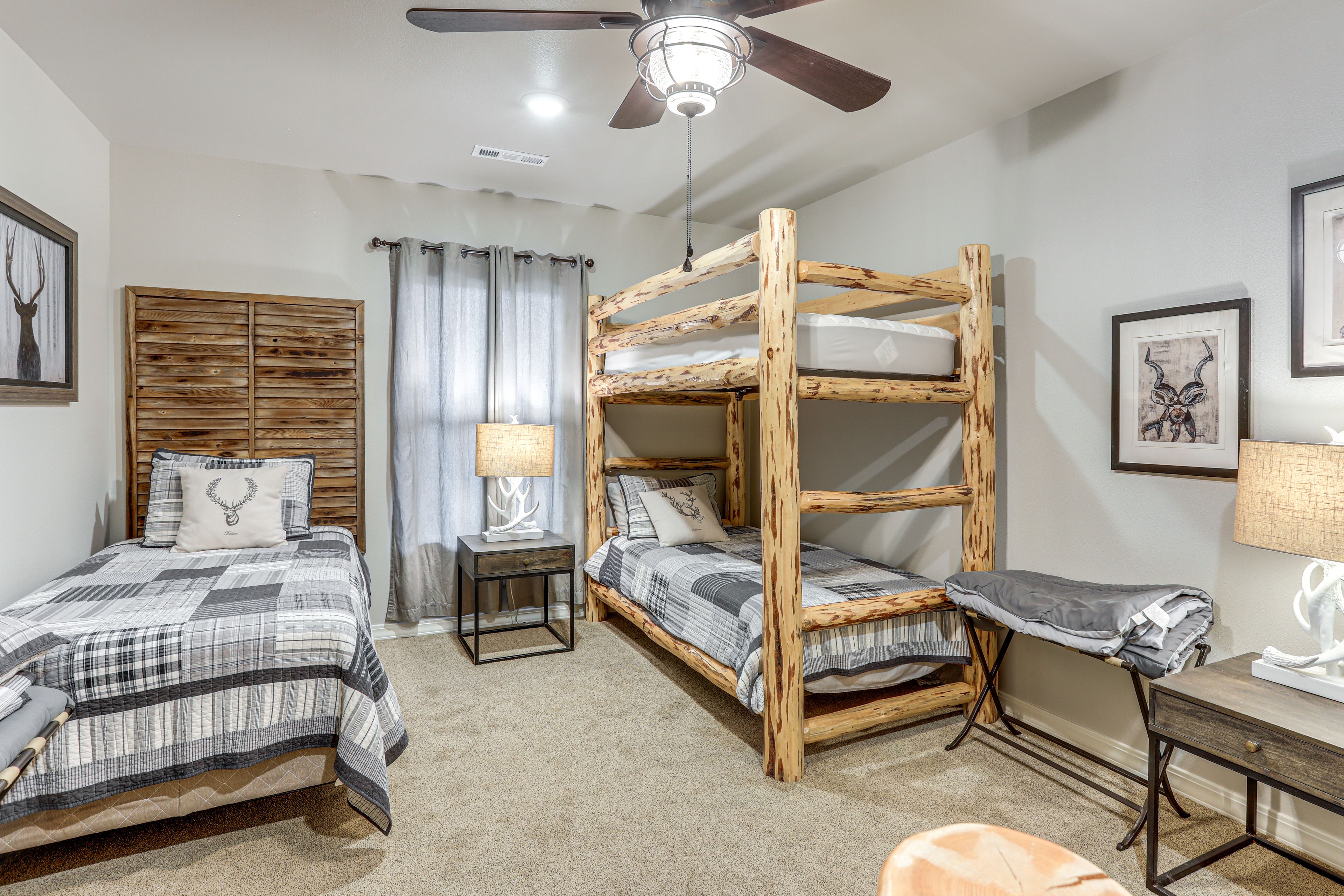 Bedroom 2 | Twin/Full Bunk Bed | Twin Bunk Bed | Twin Bed | 1st Floor