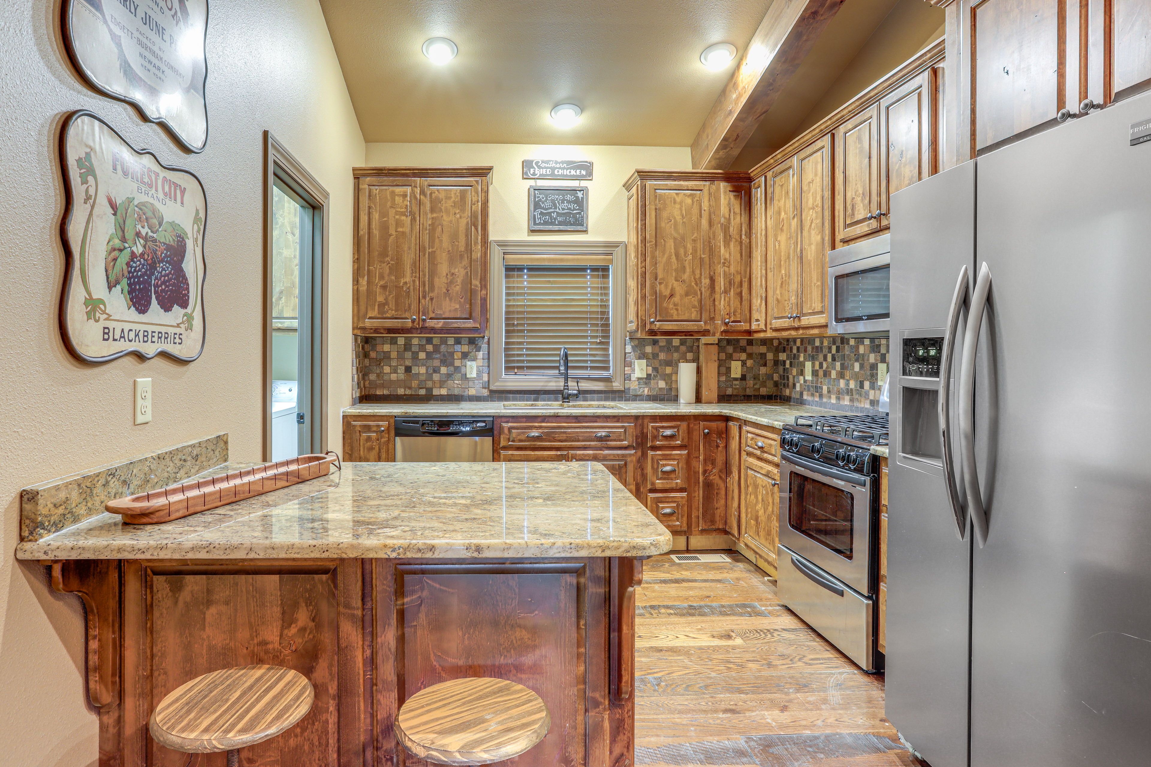 Additional Kitchen | Dishwasher | Microwave | 2nd Floor