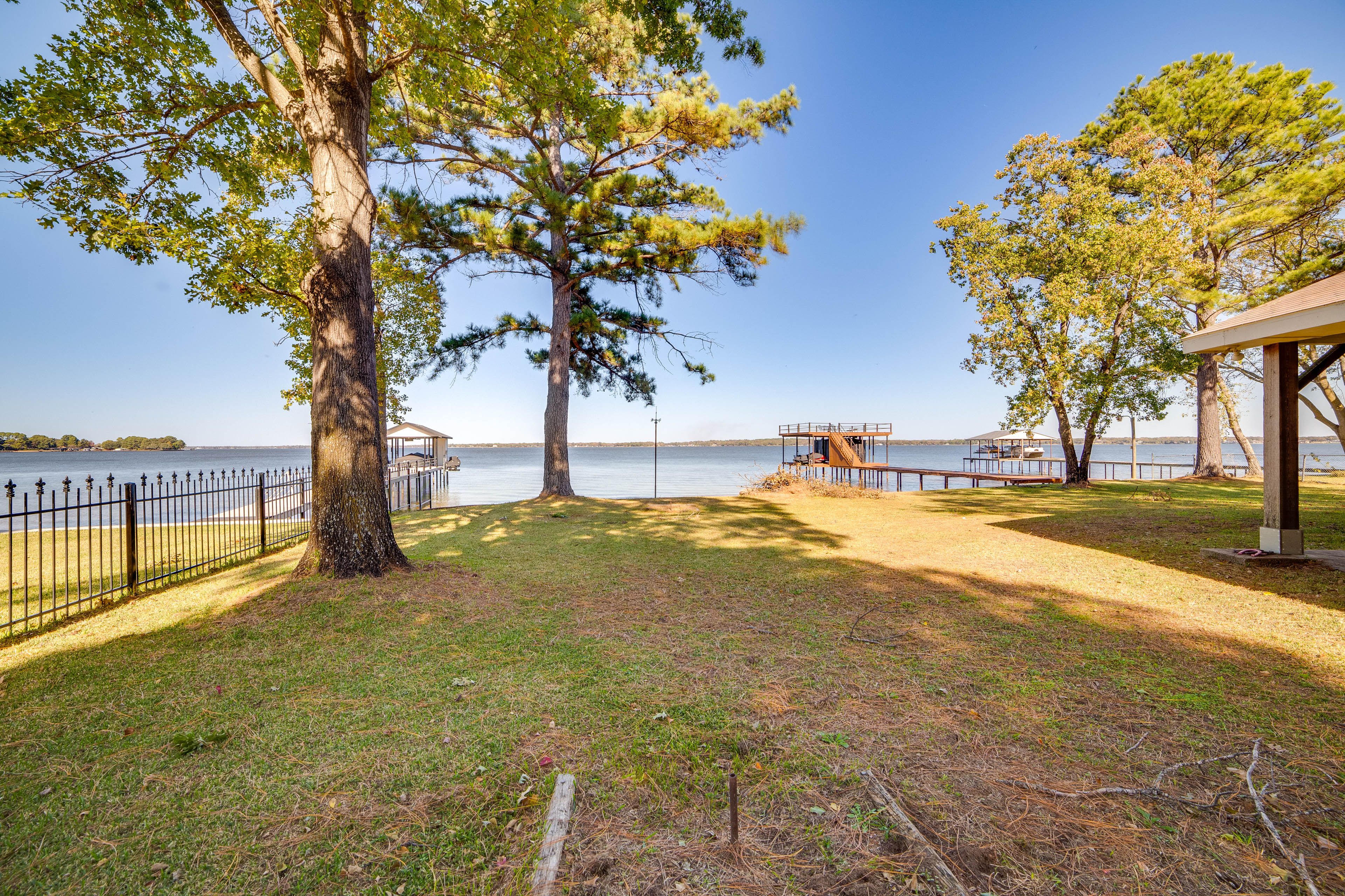Cedar Creek Lake On-Site | Private Boat Dock