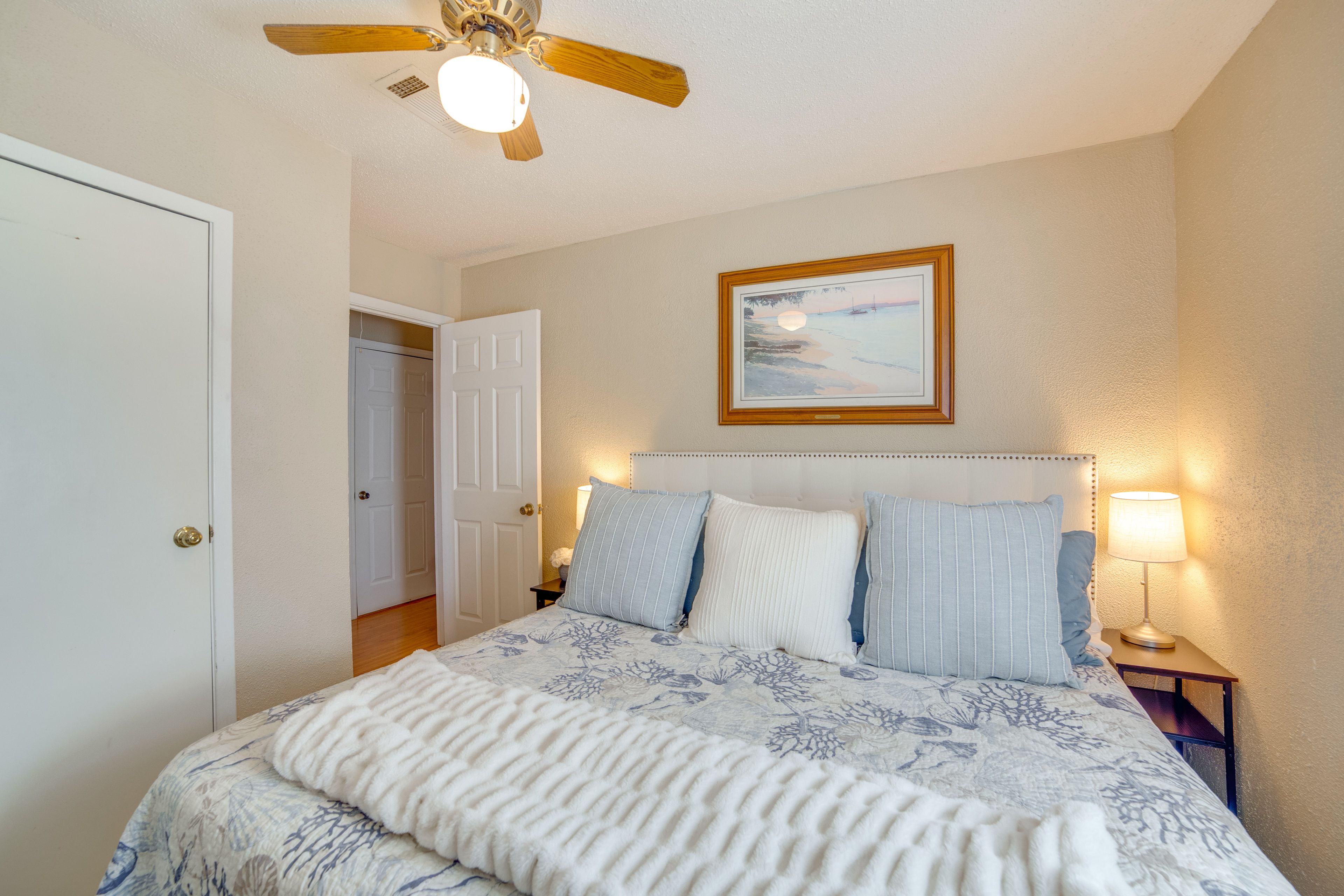 Bedroom 2 | King Bed