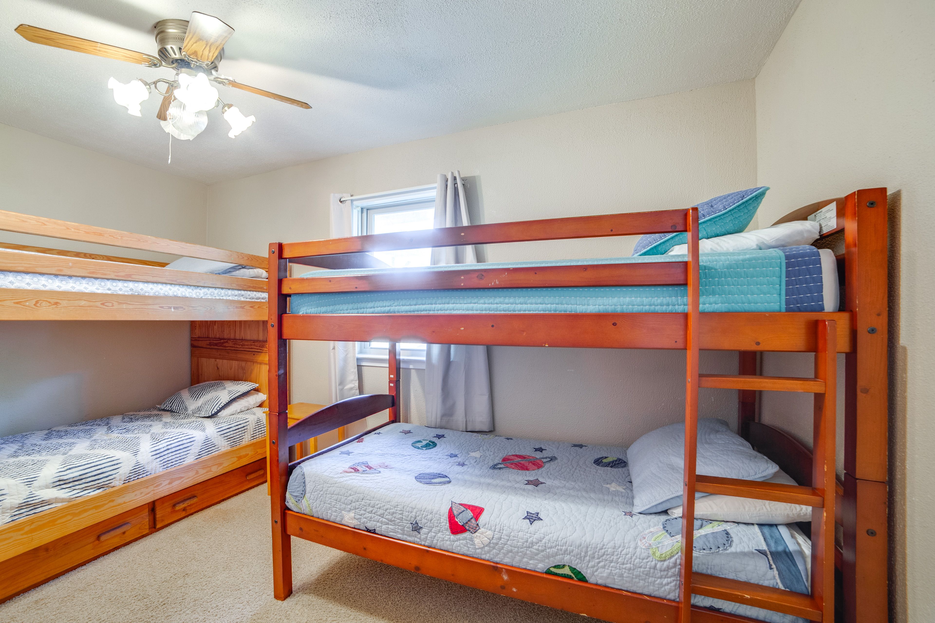 Bedroom 4 | 2 Twin Bunk Beds