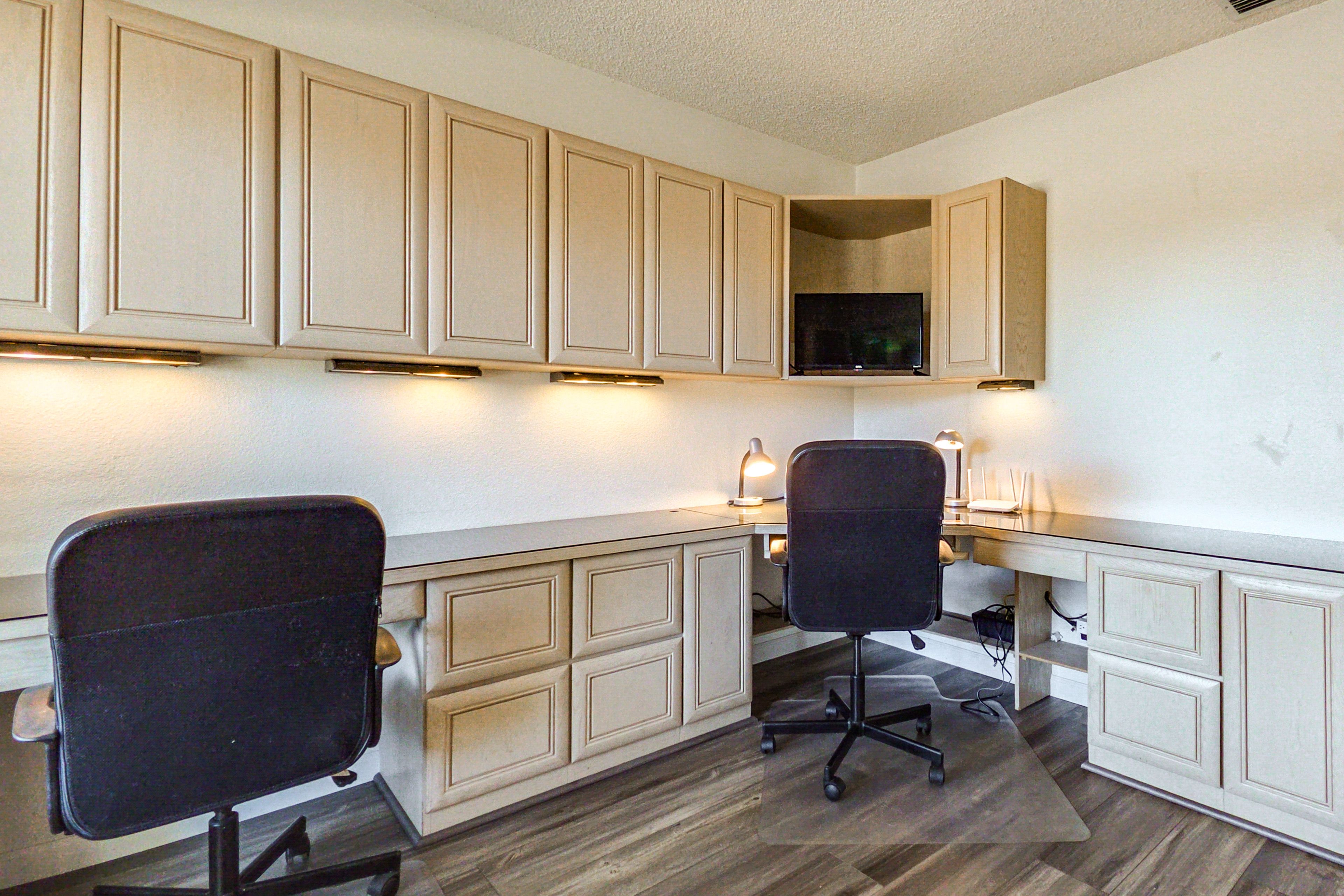 Office | Dedicated Workspace