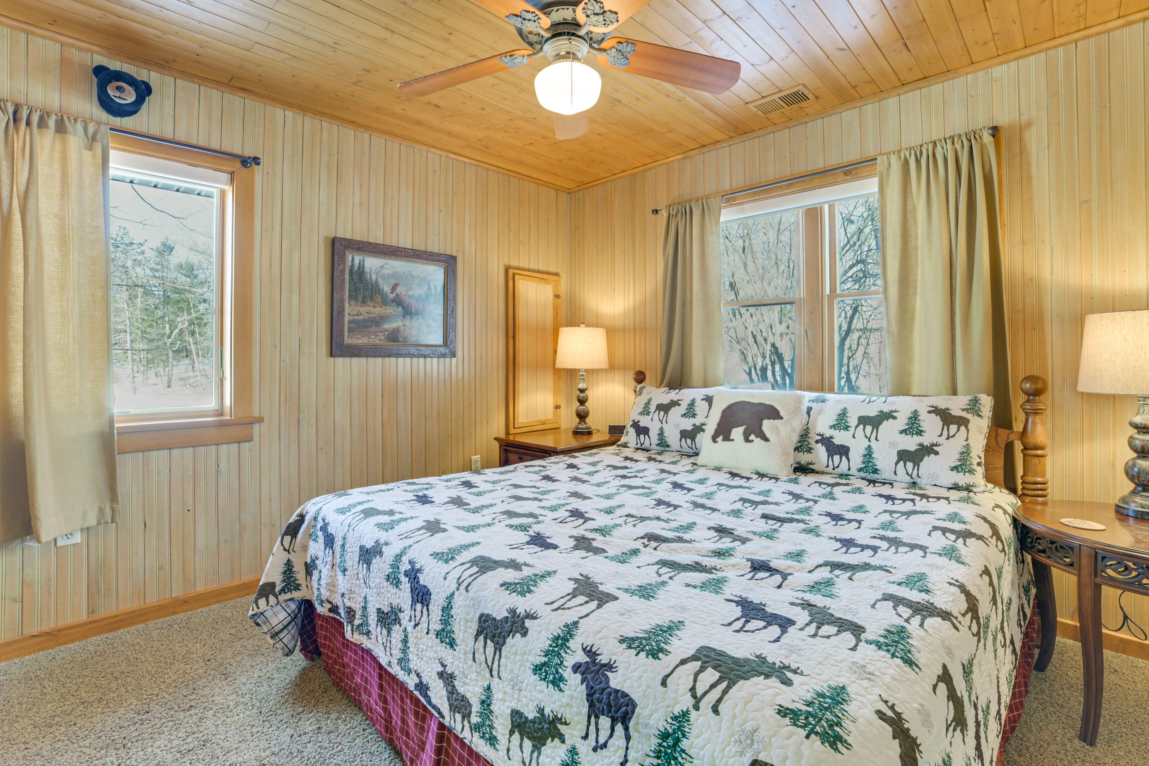 Bedroom 1 | King Bed