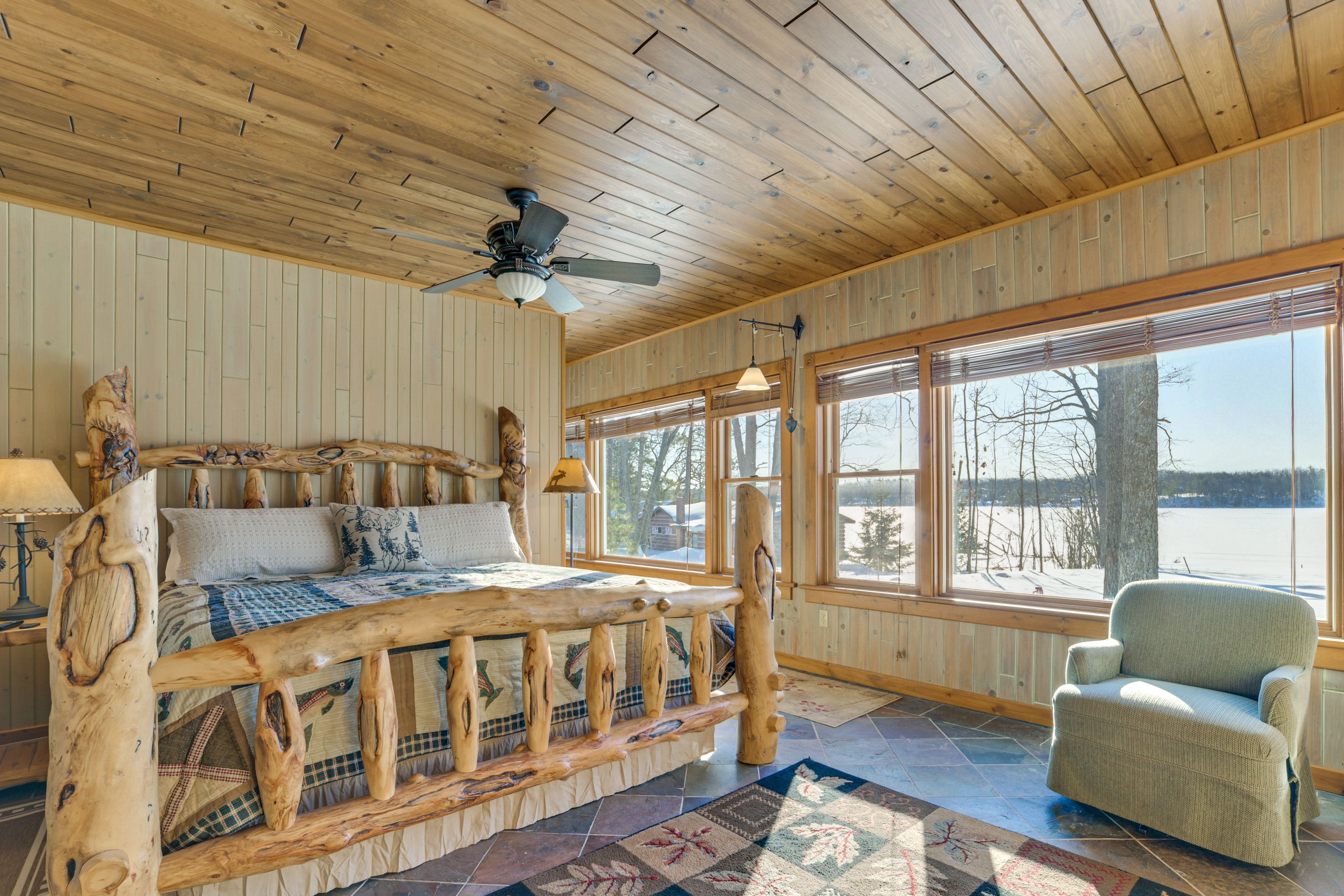 Bedroom 2 | King Bed