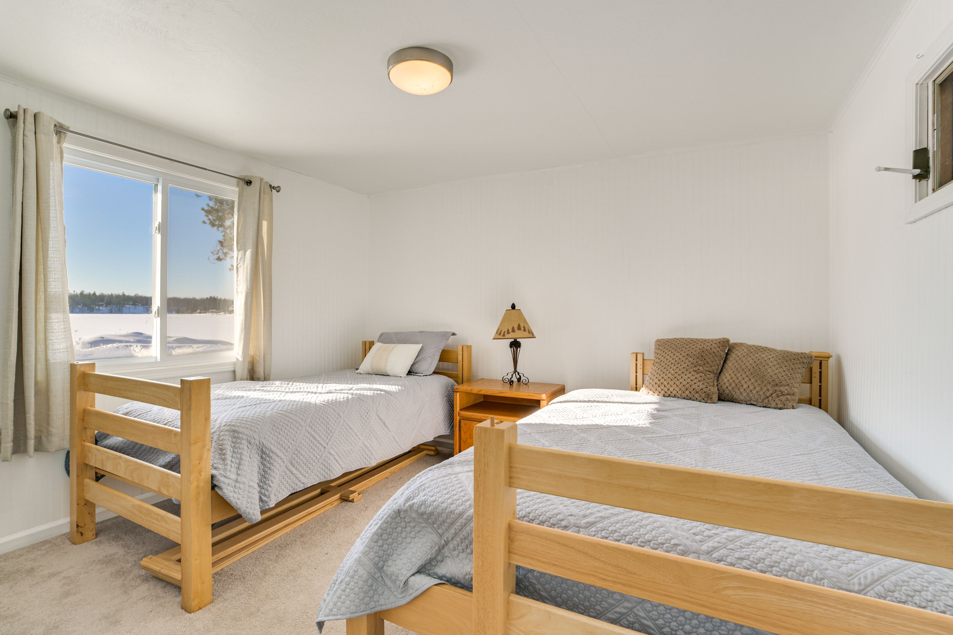 Bedroom 4 (Beach House) | 2 Twin Beds