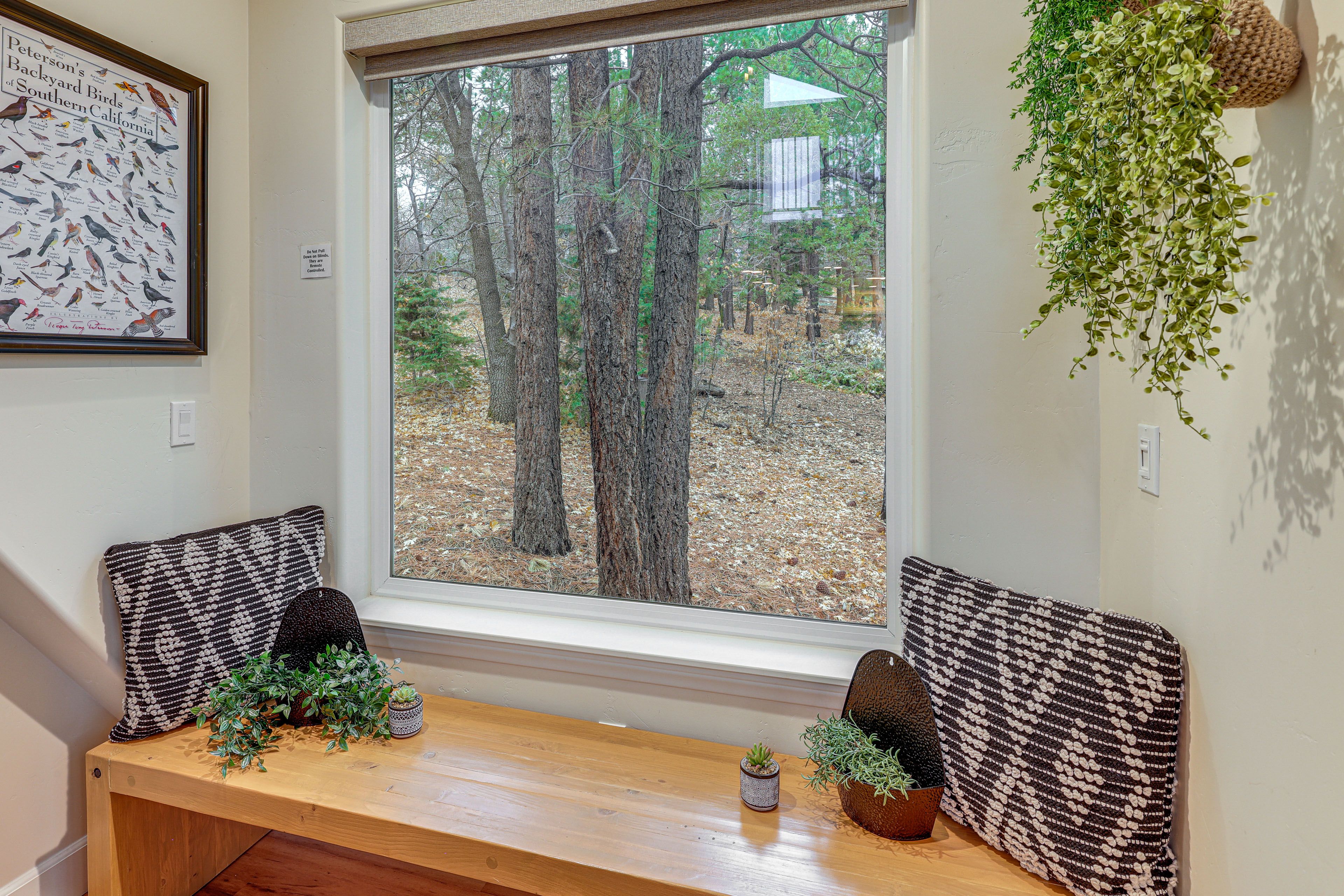Sitting Nook | Main Level