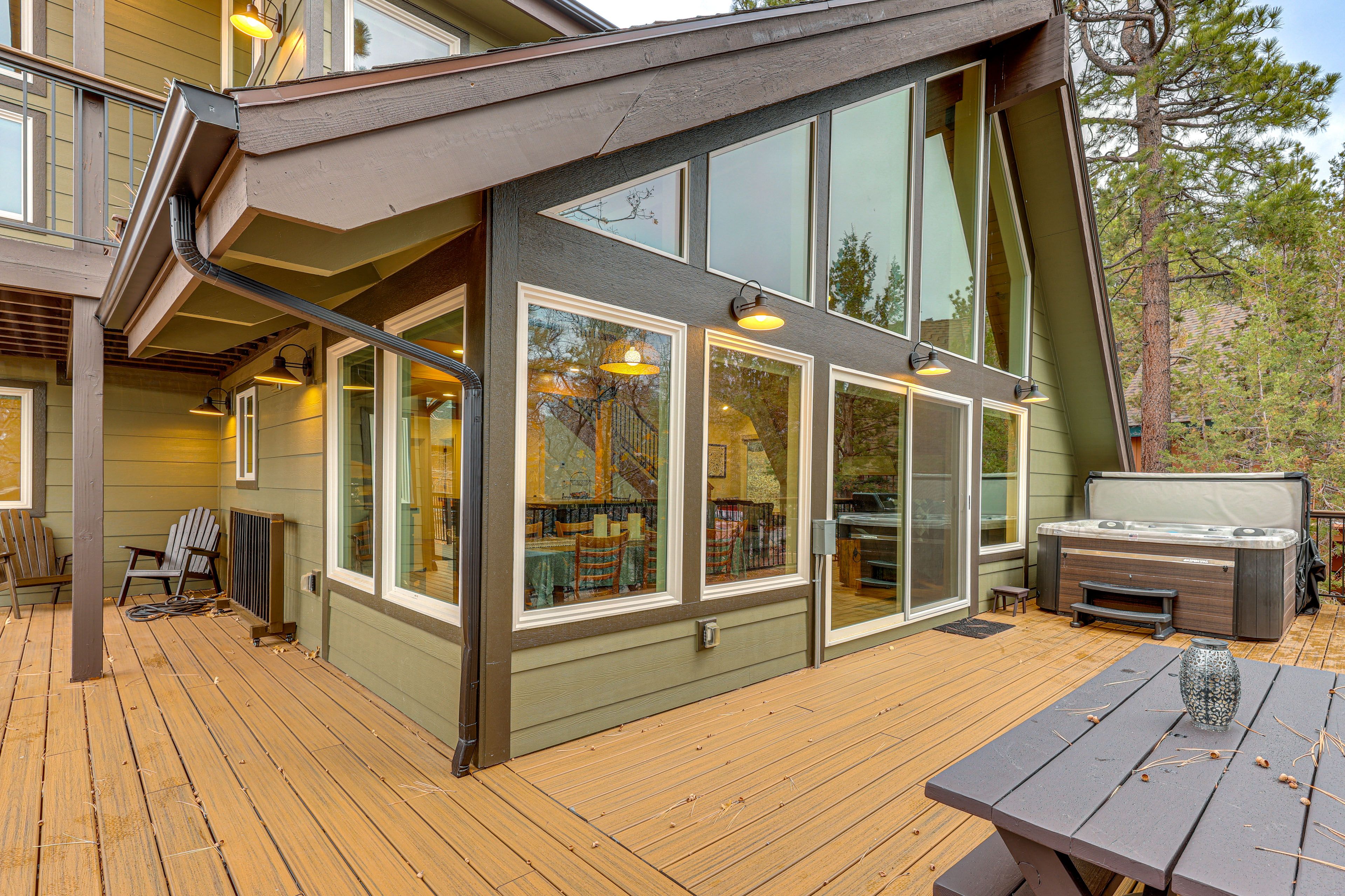 Wraparound Deck | Hot Tub