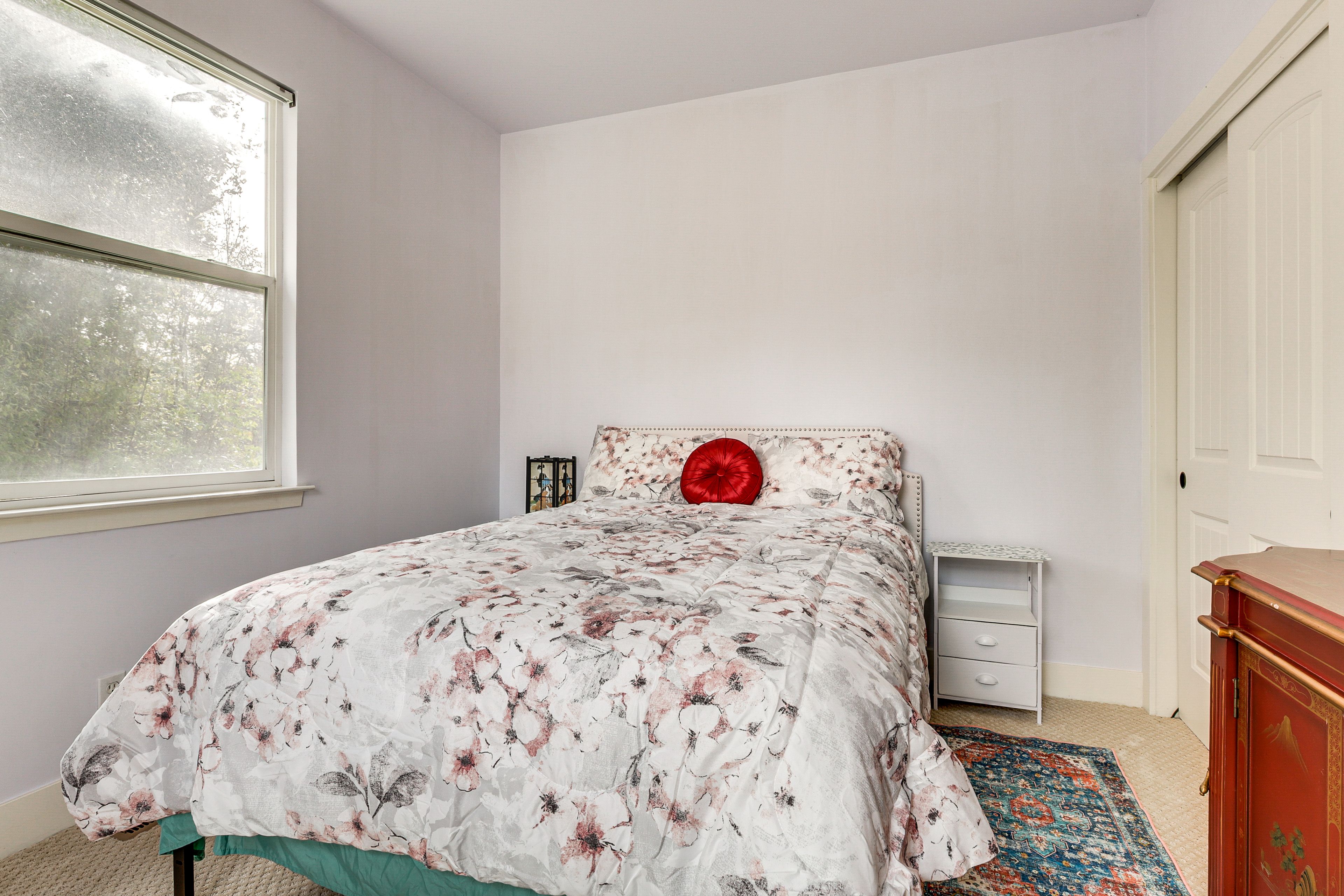 Bedroom 3 | Queen Bed