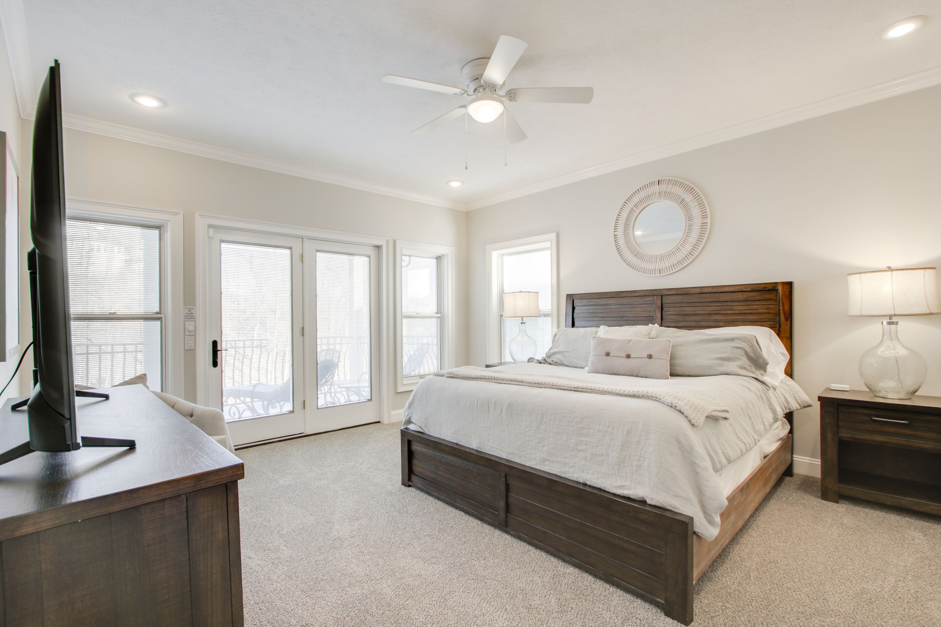 Bedroom 2 | King Bed | 2nd Floor