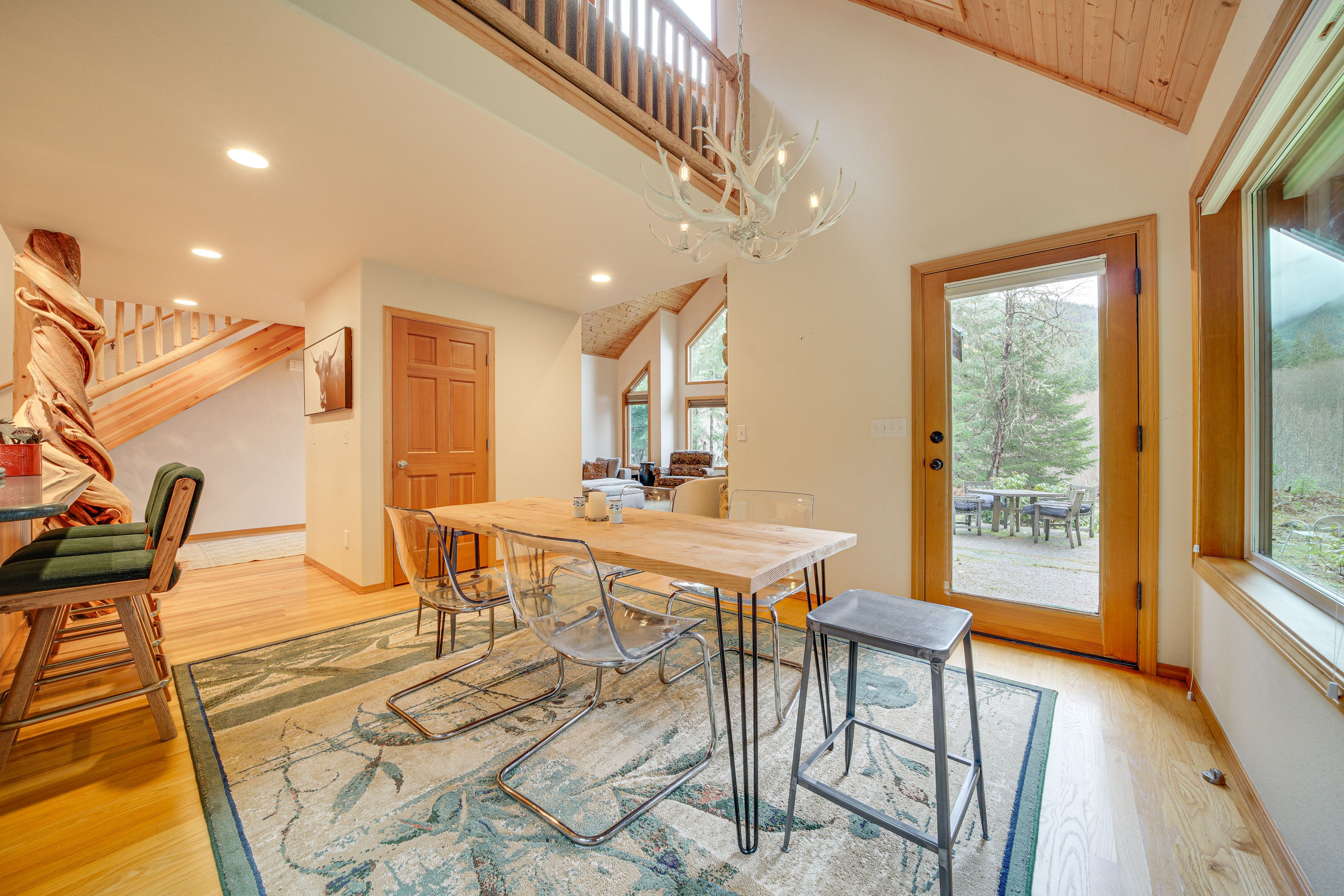 Dining Area | 1st Floor | Dishware/Flatware