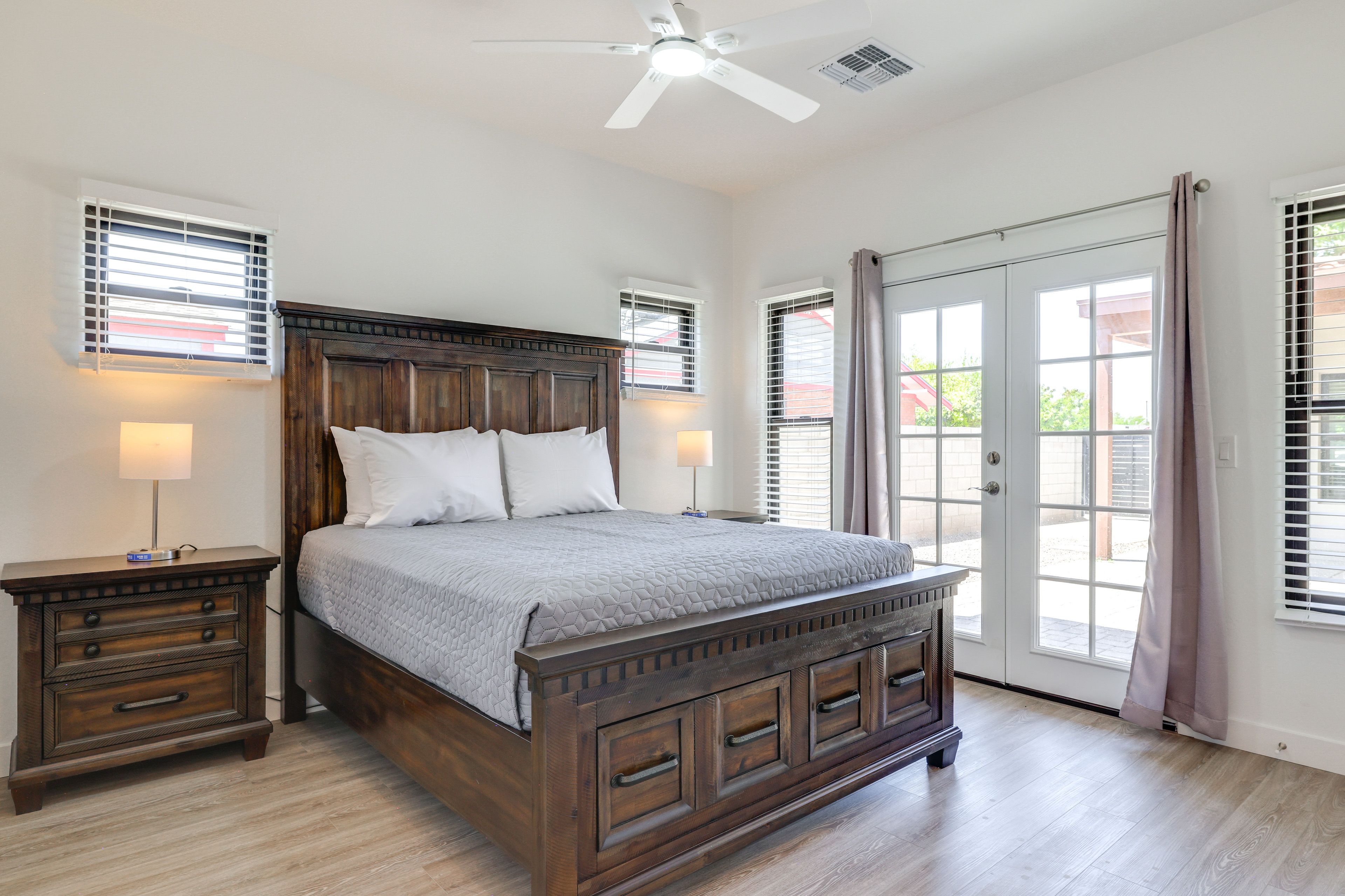 Bedroom 1 | Queen Bed | 1st Floor