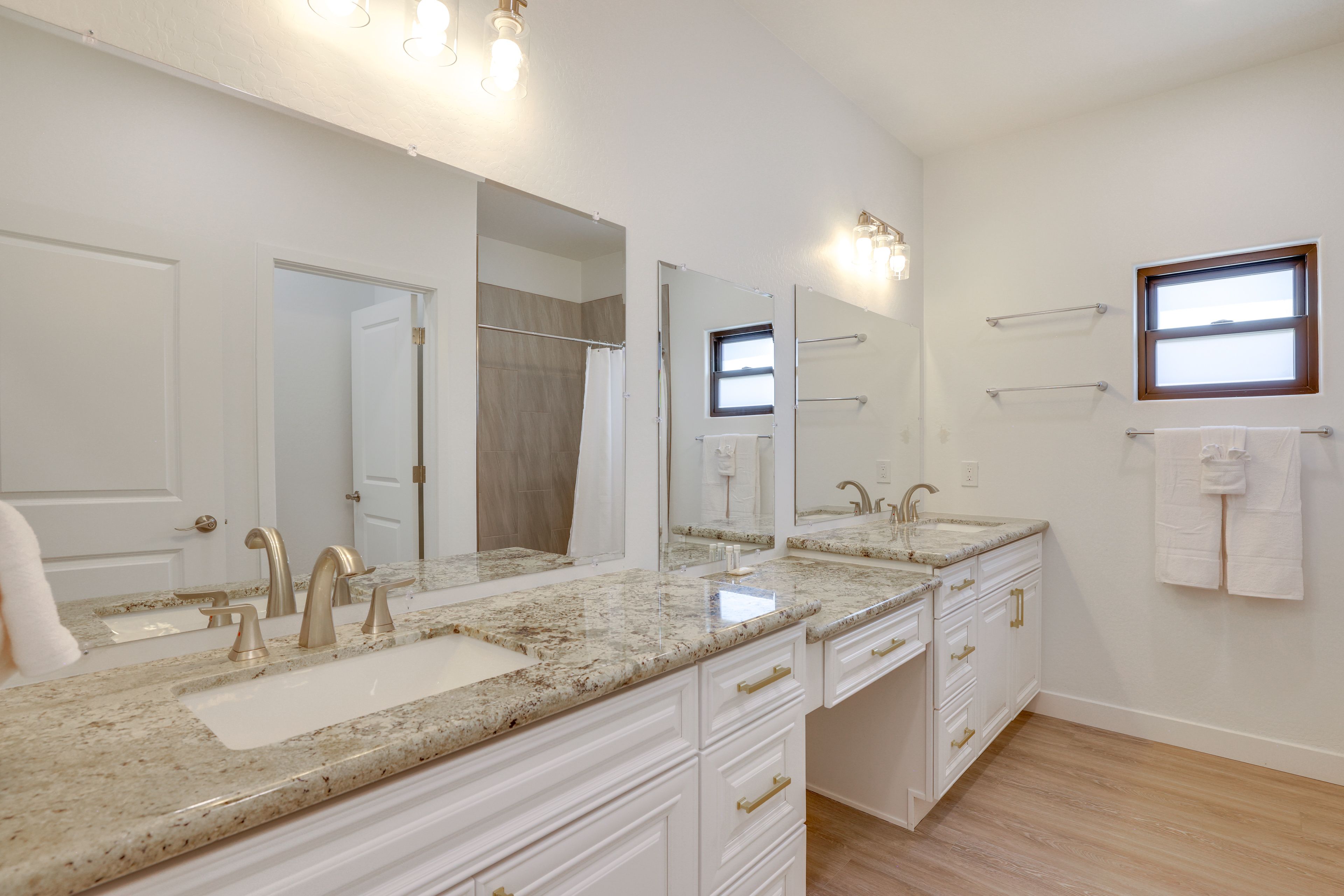 Bathroom | 1st Floor