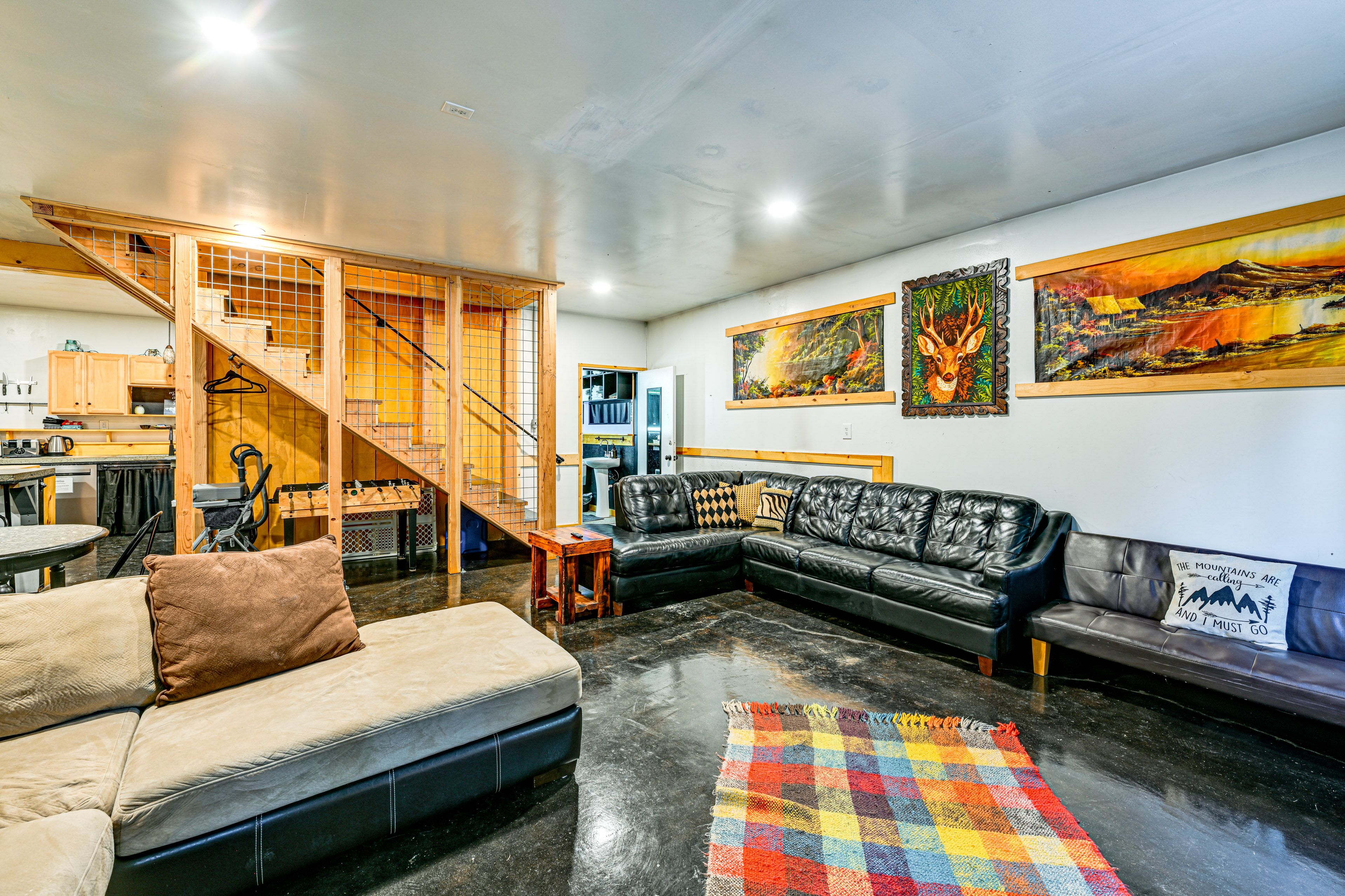 Living Room | Free WiFi | Smart TV | Central Heating | Window A/C | 1st Floor
