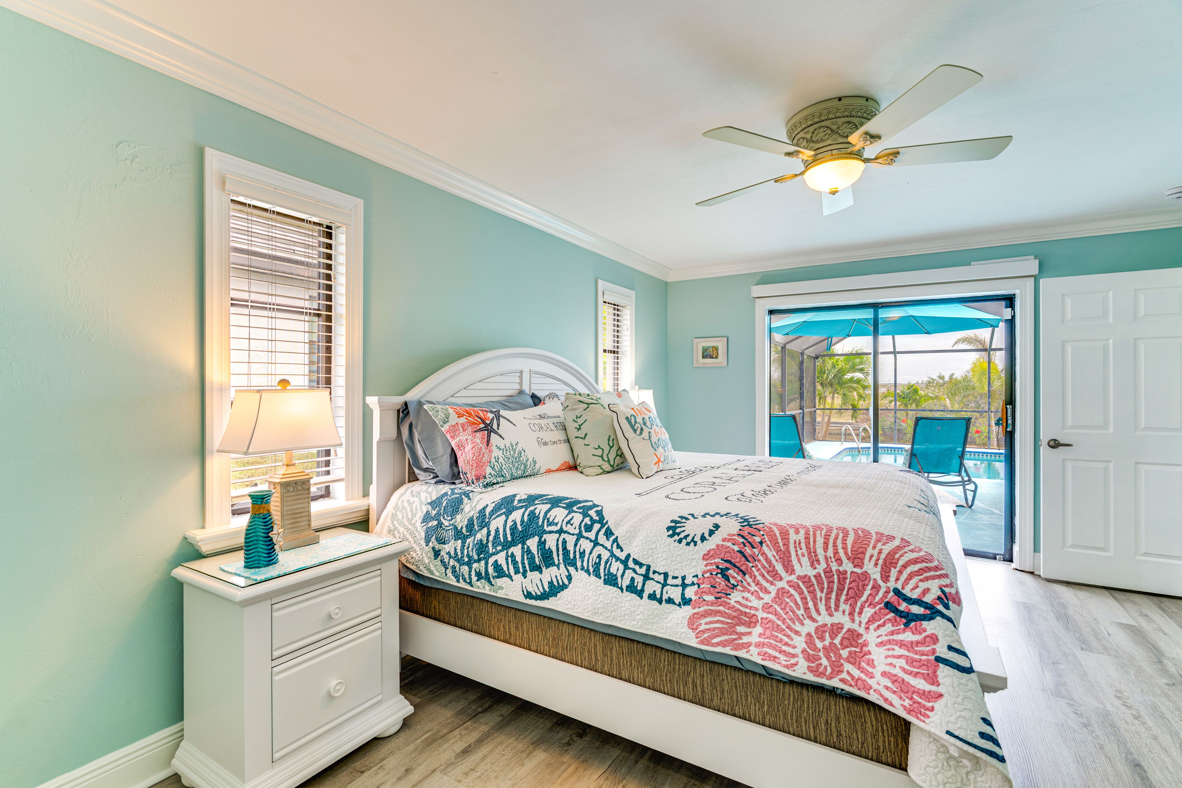 Bedroom 1 | King Bed