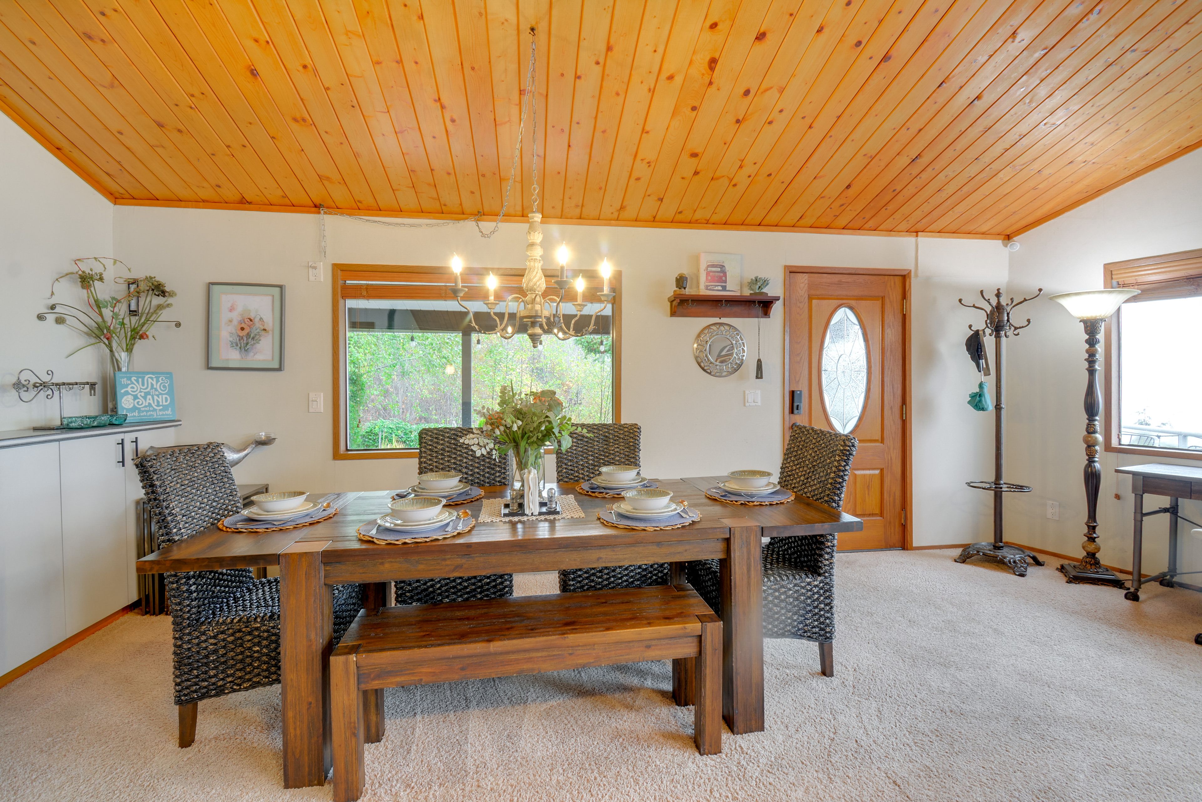 Dining Area | 1st Floor