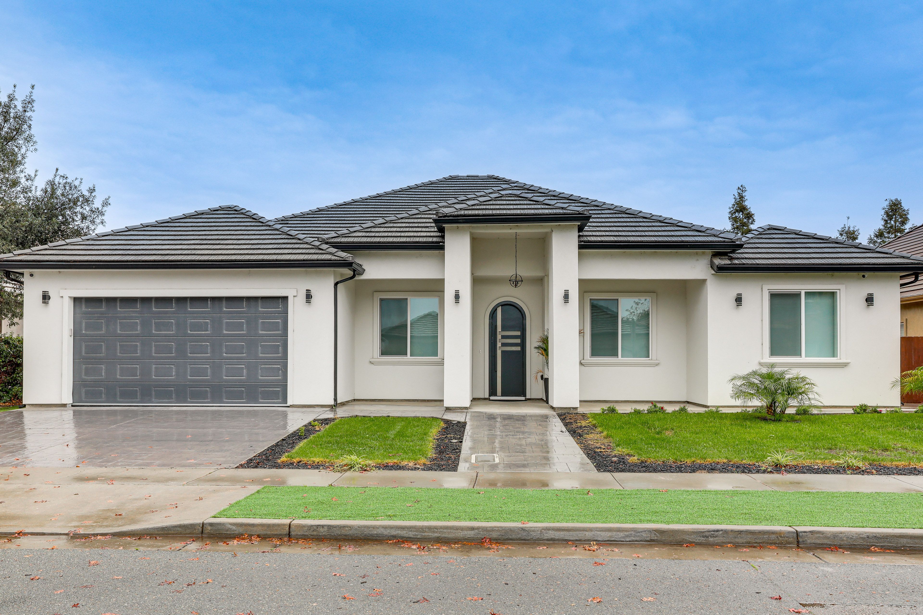 Lodi Vacation Rental | 4BR | 3.5BA | 3,600 Sq Ft | Step-Free Access