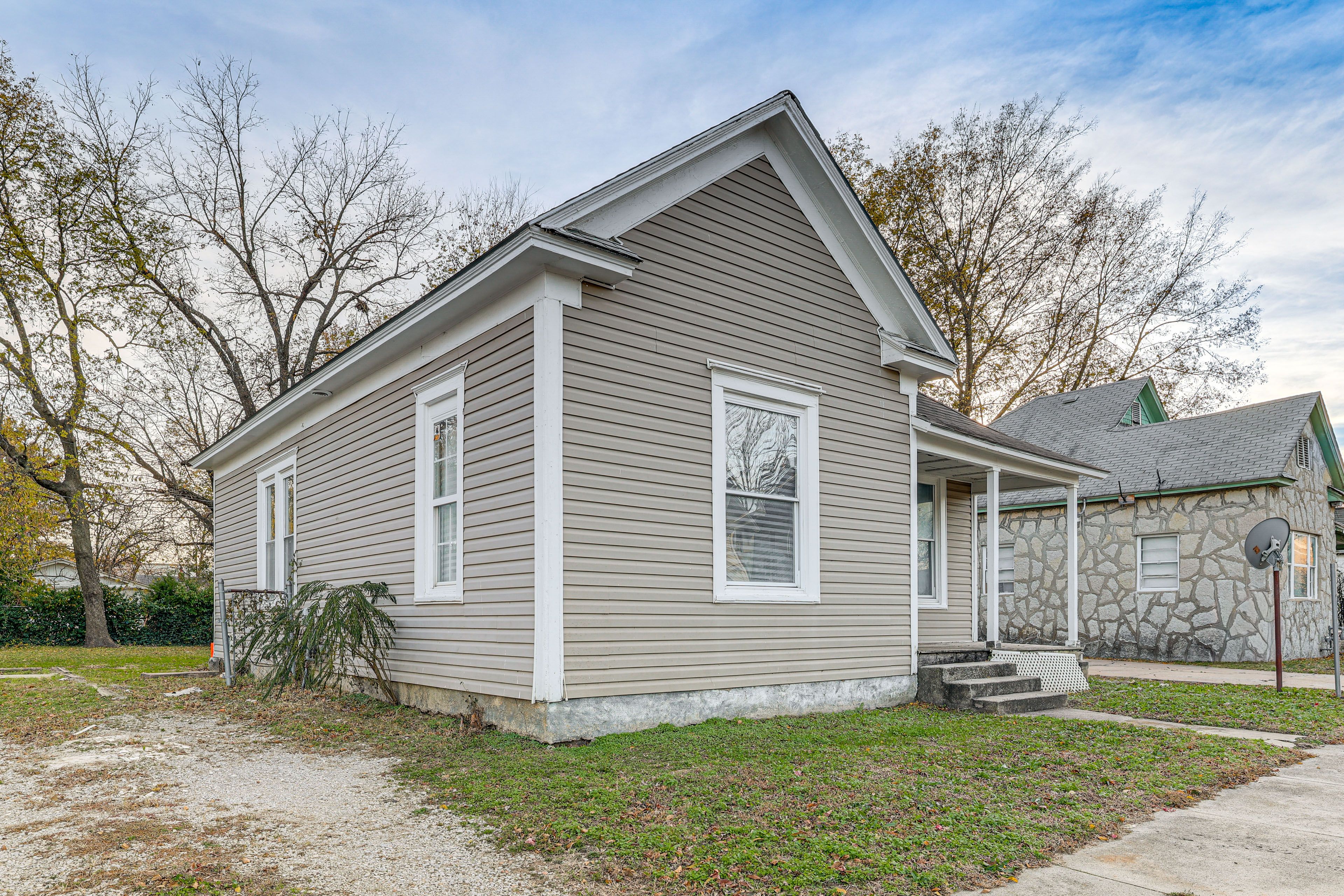 Property Exterior | Single-Story Home