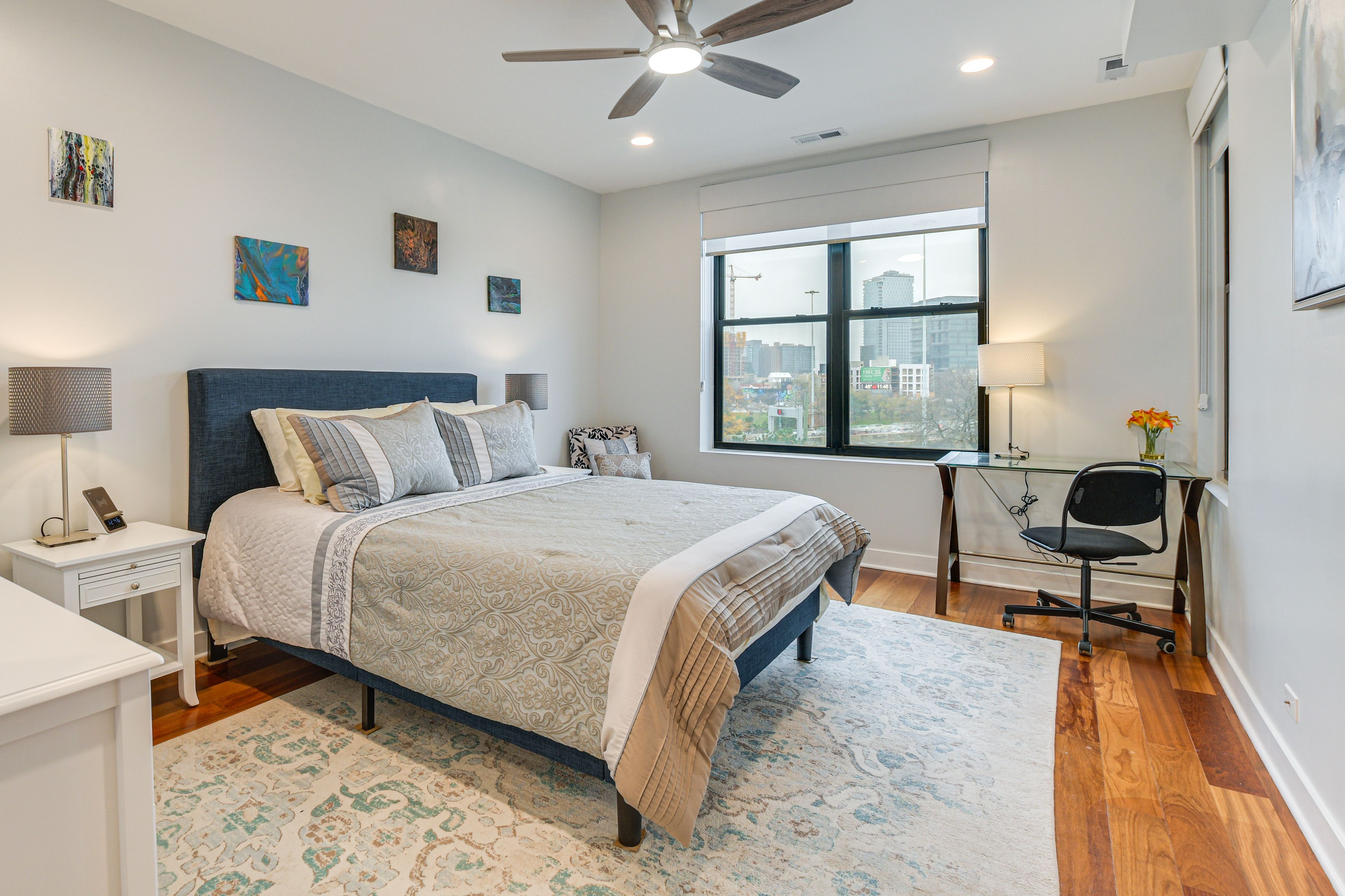 Bedroom 1 | Queen Bed | Office Desk | Linens Provided