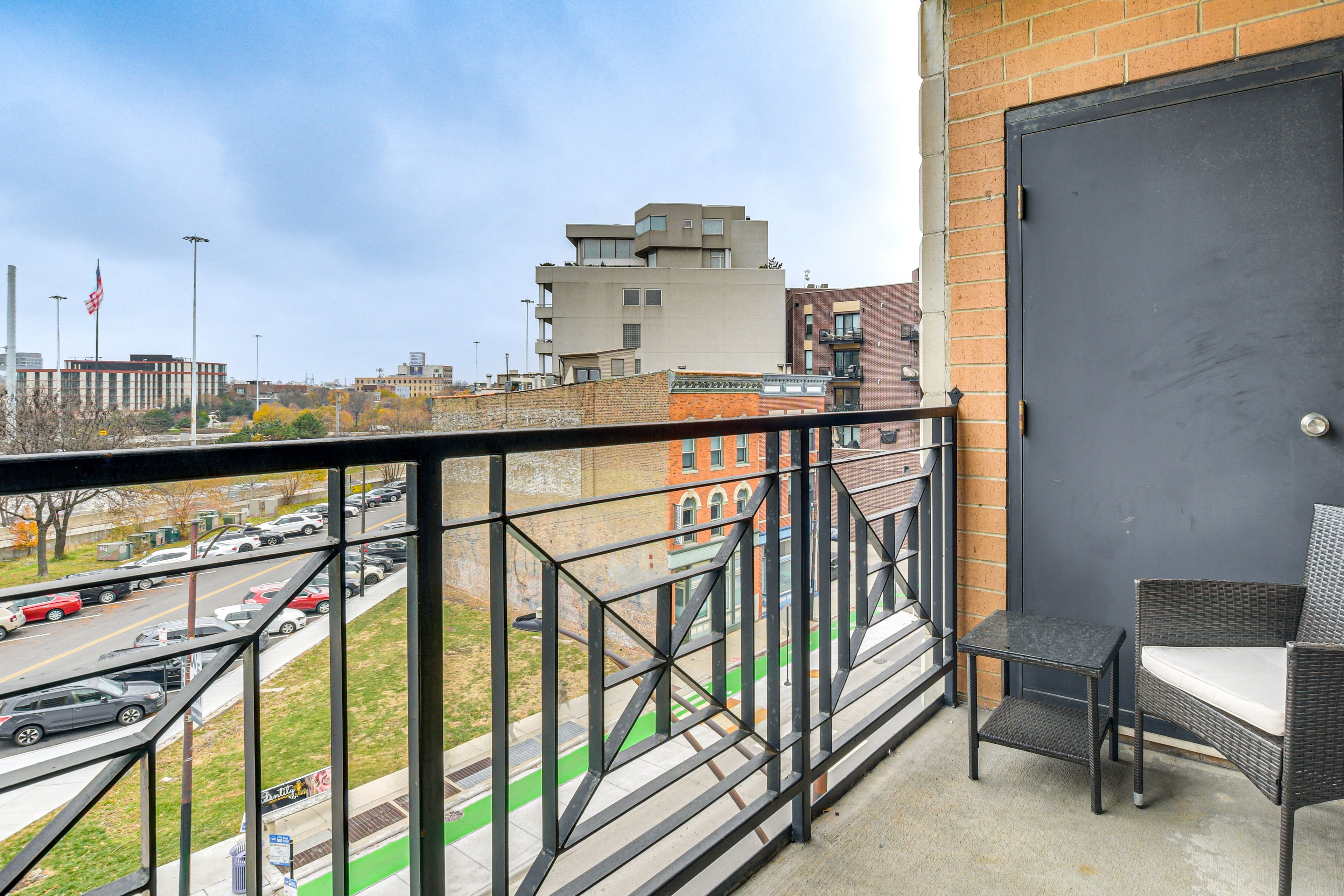 Balcony | Skyline View