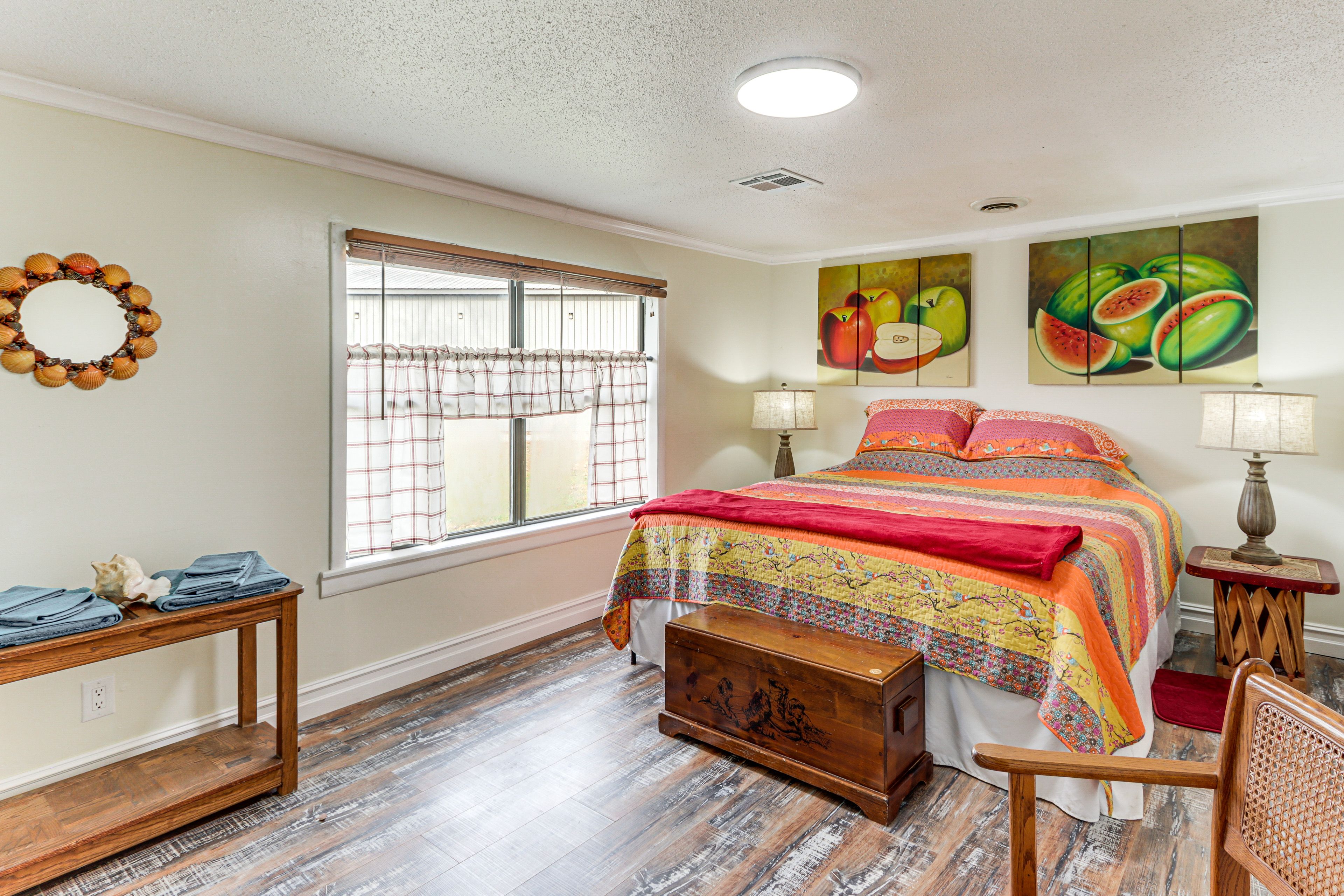 Bedroom 1 | King Bed